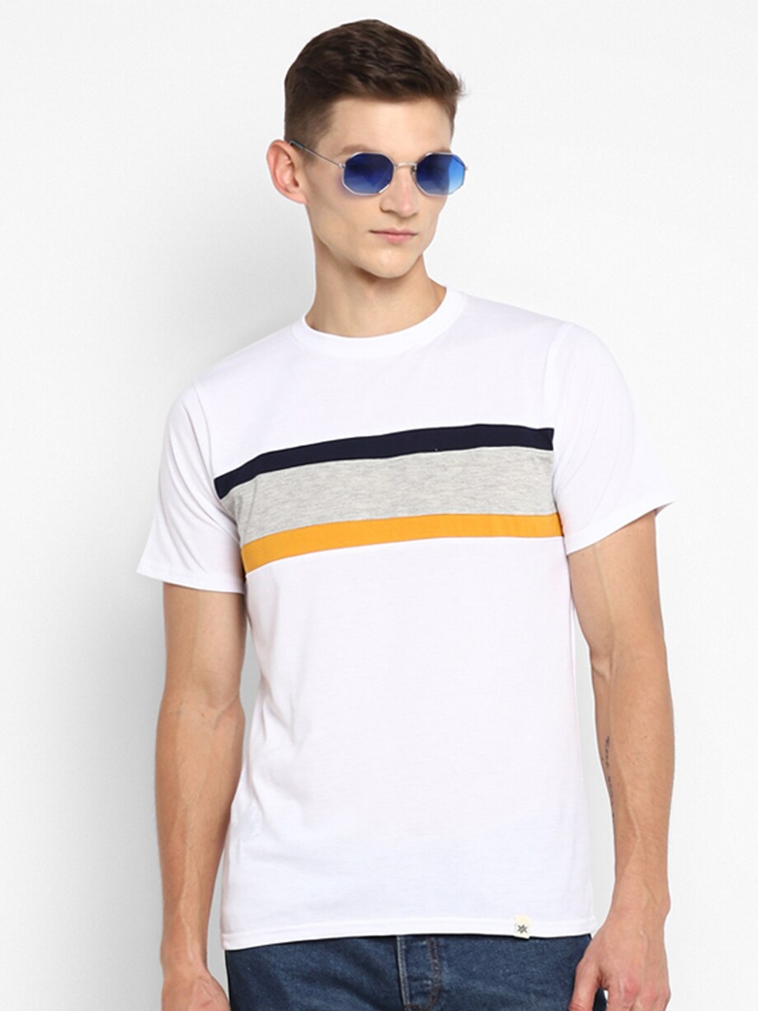 

Bukkl Striped Round Neck Cotton Slim Fit T-shirt, White