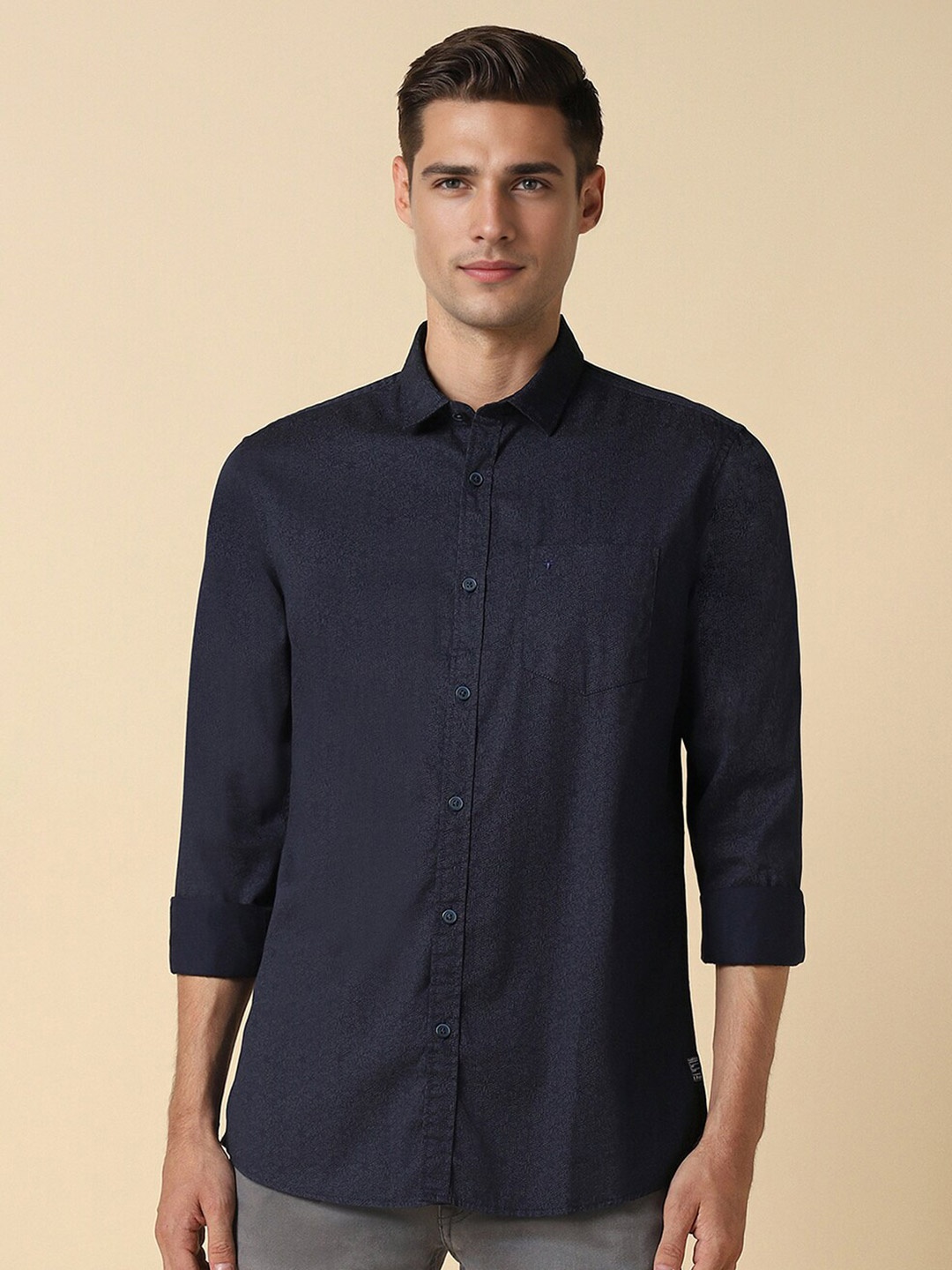 

Allen Solly Custom Fit Geometric Printed Pure Cotton Casual Shirt, Navy blue