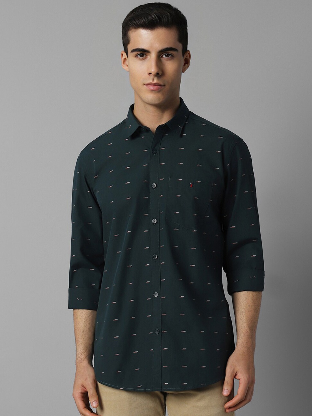 

Louis Philippe Jeans Slim Fit Micro Ditsy Printed Pure Cotton Casual Shirt, Green
