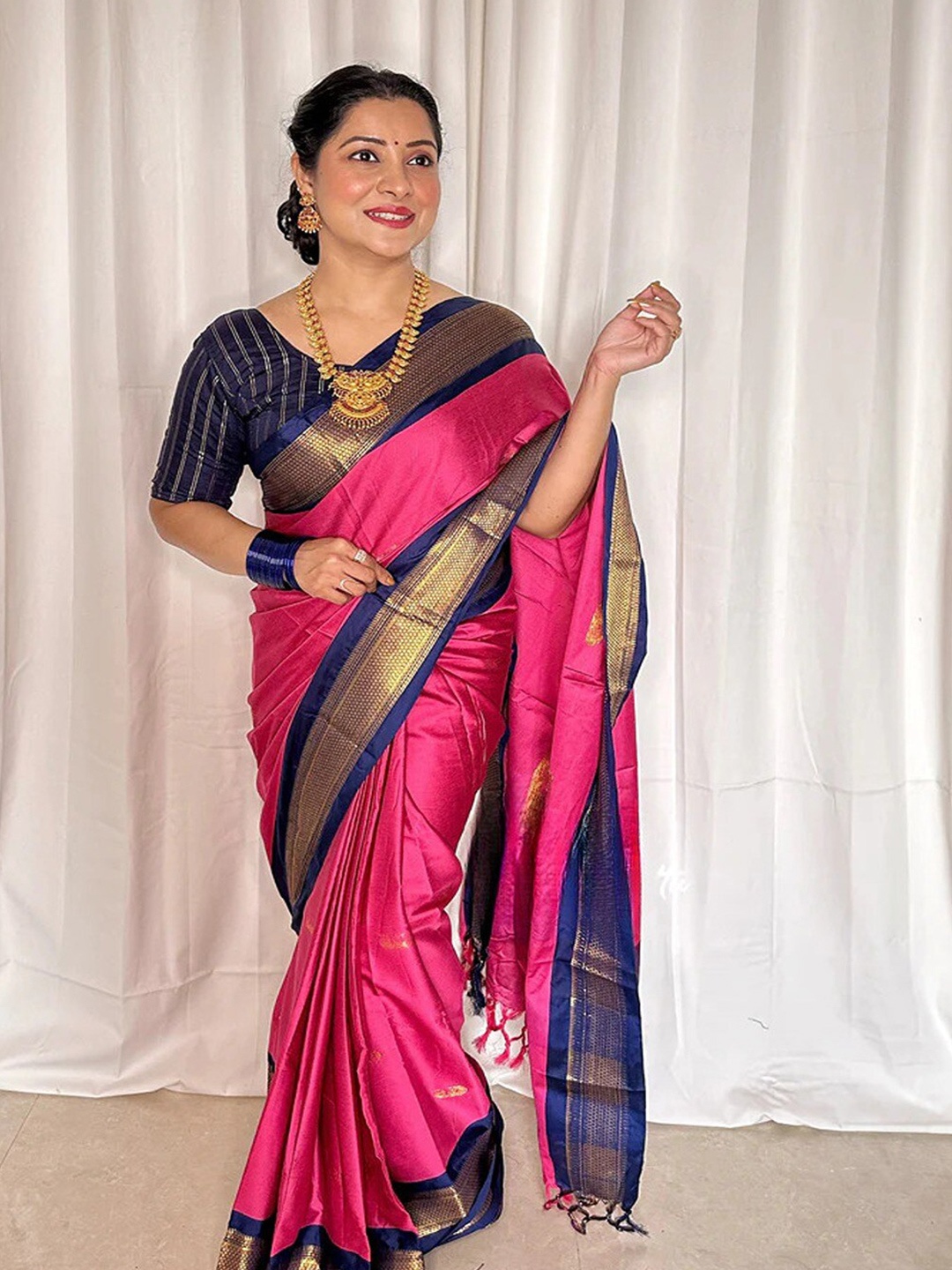 

SGF11 Woven Design Zari Kanjeevaram Saree With Tassels, Pink