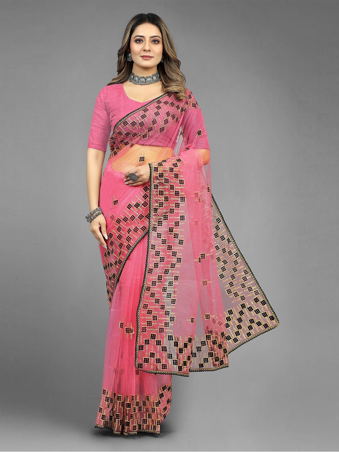 

BARKIYA CREATION Ethnic Motifs Embroidered Zari Net Saree, Pink