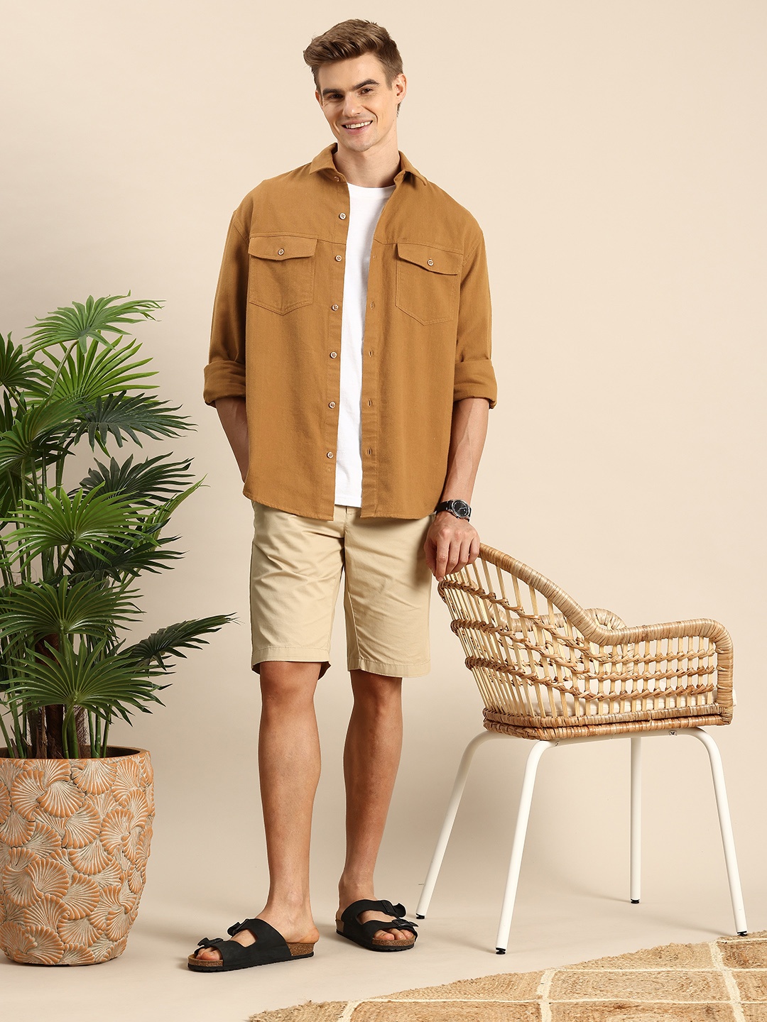 

Mast & Harbour Men Standard Solid Casual Shirt, Brown