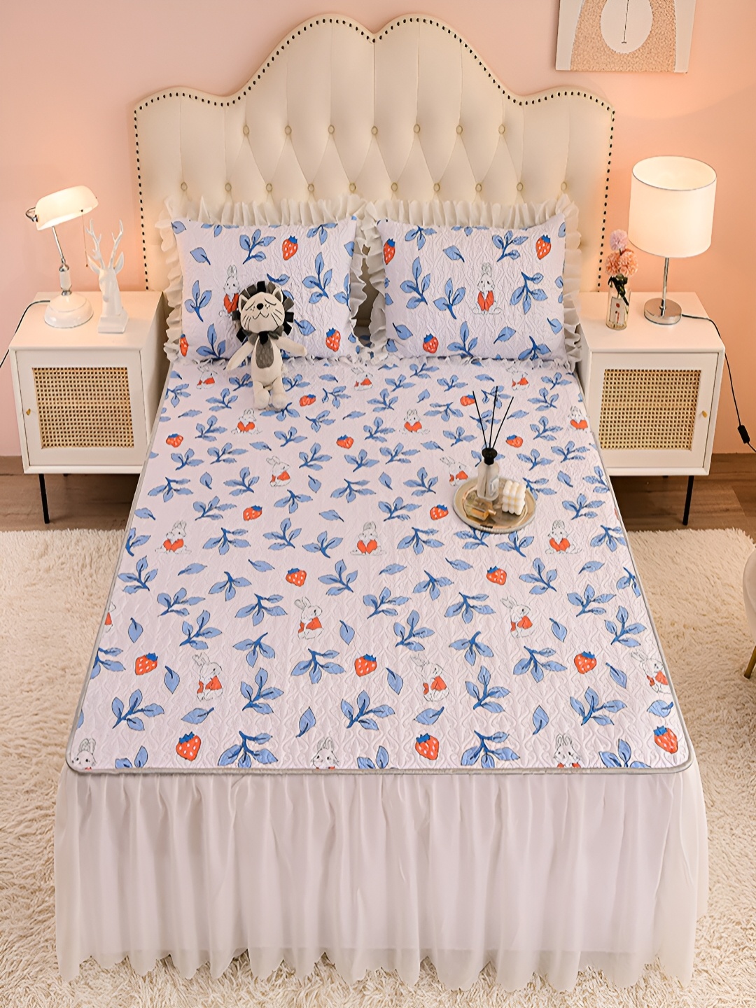 

JC HOME White & Blue Floral 160 TC Single Bedsheet with 1 Pillow Covers