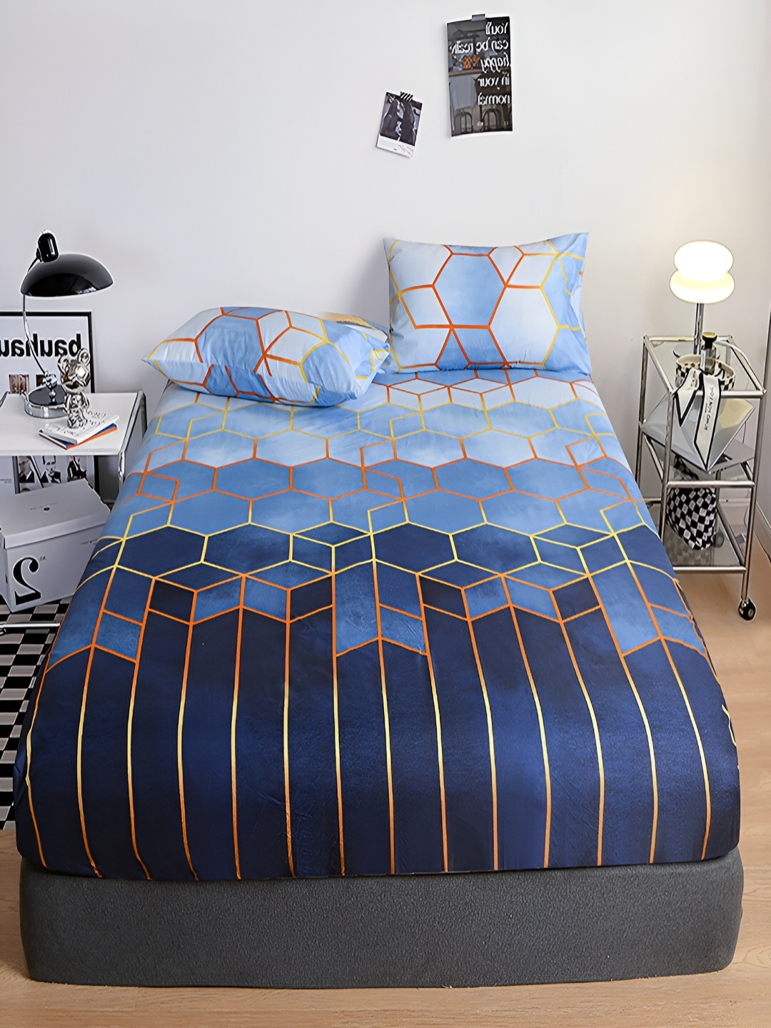 

JC HOME Blue & Orange Geometric Fitted 140 TC King Bedsheet with 2 Pillow Covers