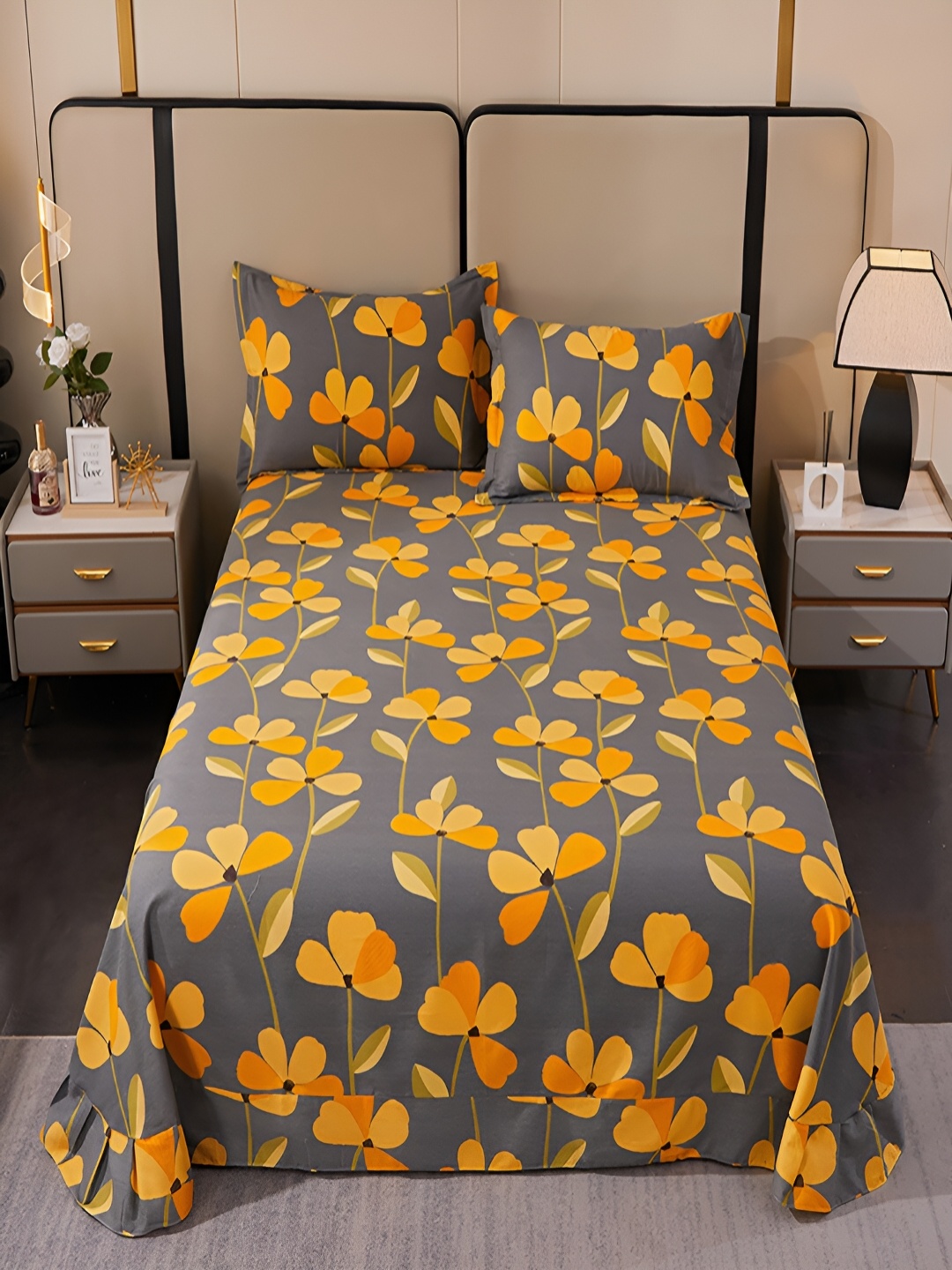 

JC HOME Grey & Yellow Floral 220 TC Cotton King Bedsheet with 2 Pillow Covers