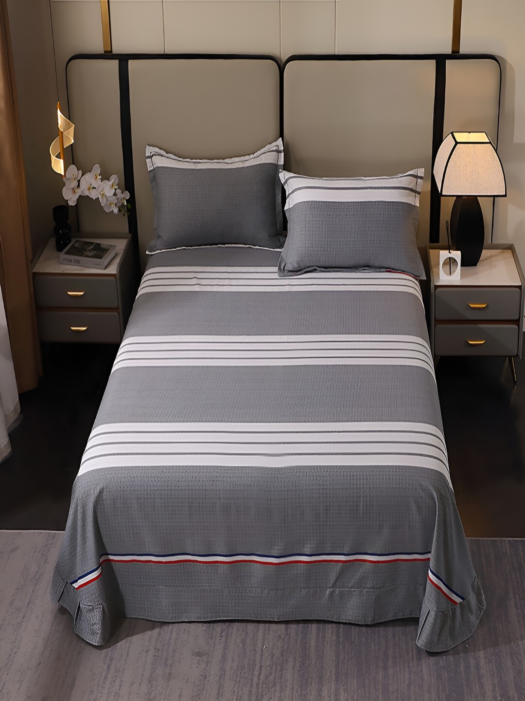 

JC HOME Grey & White Striped 220 TC Cotton King Bedsheet with 2 Pillow Covers
