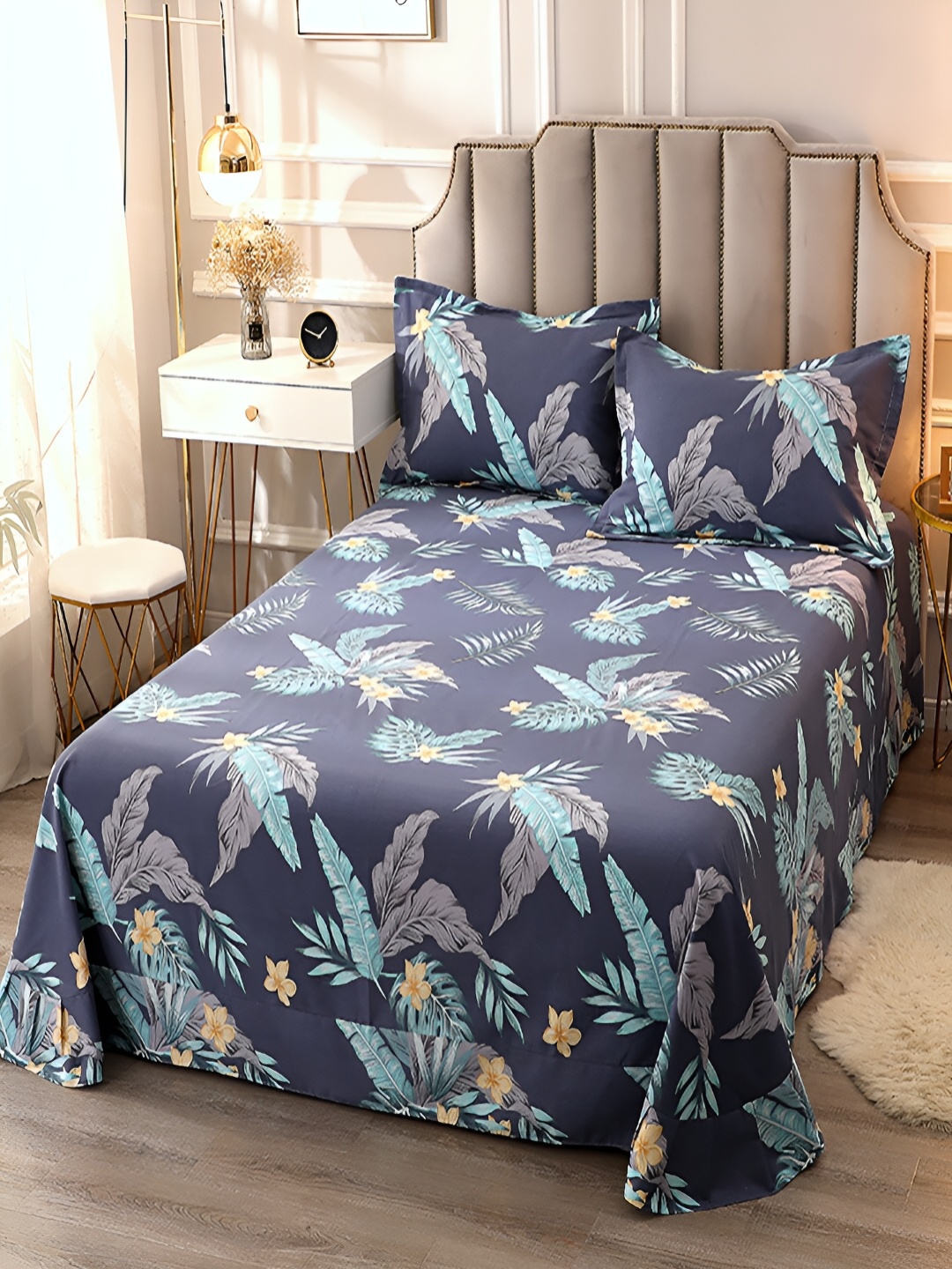 

JC HOME Grey & Blue Floral Cotton 230 TC King Bedsheet with 2 Pillow Covers