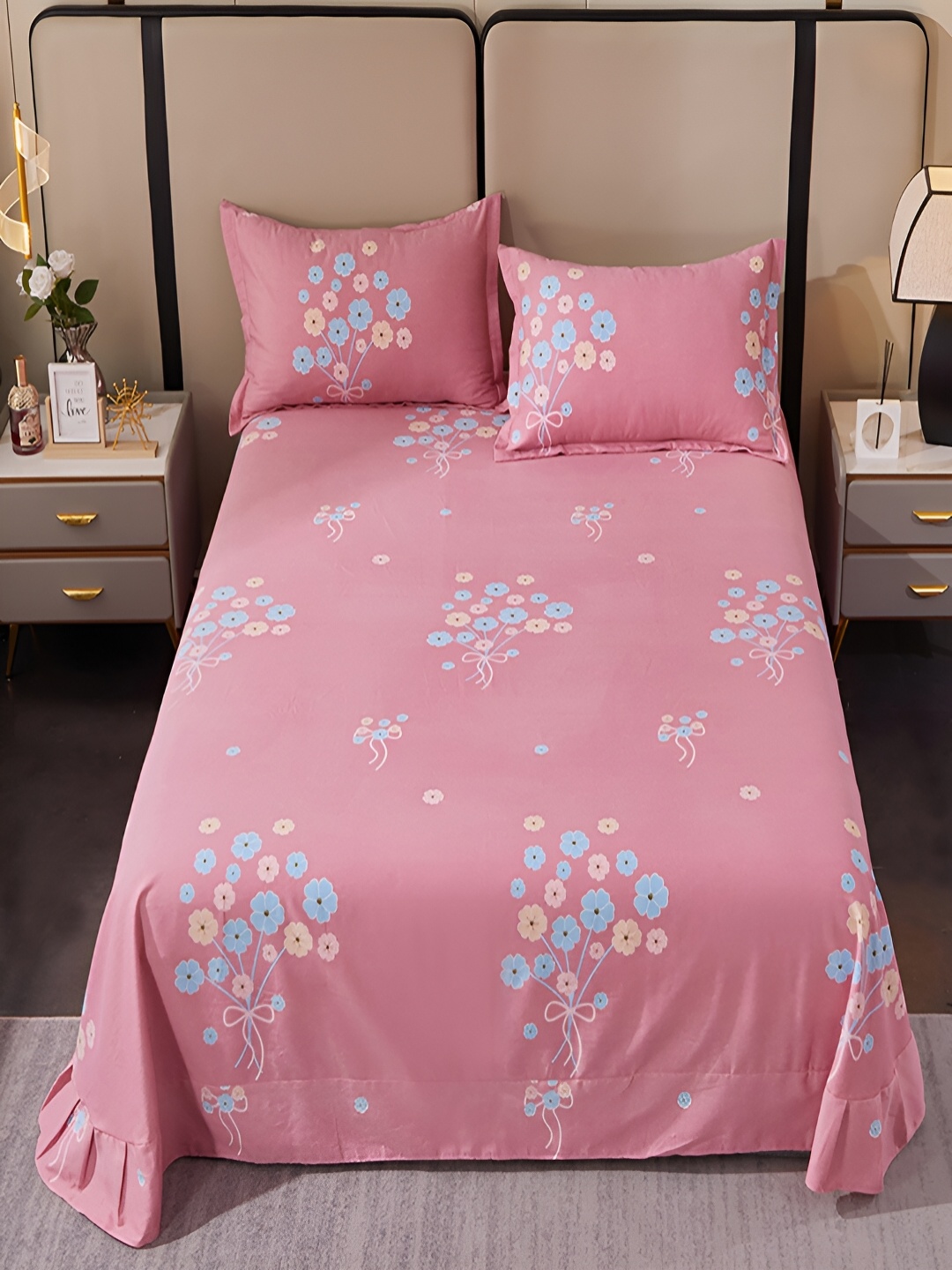 

JC HOME Pink & Blue Floral 220 TC Cotton King Bedsheet with 2 Pillow Covers