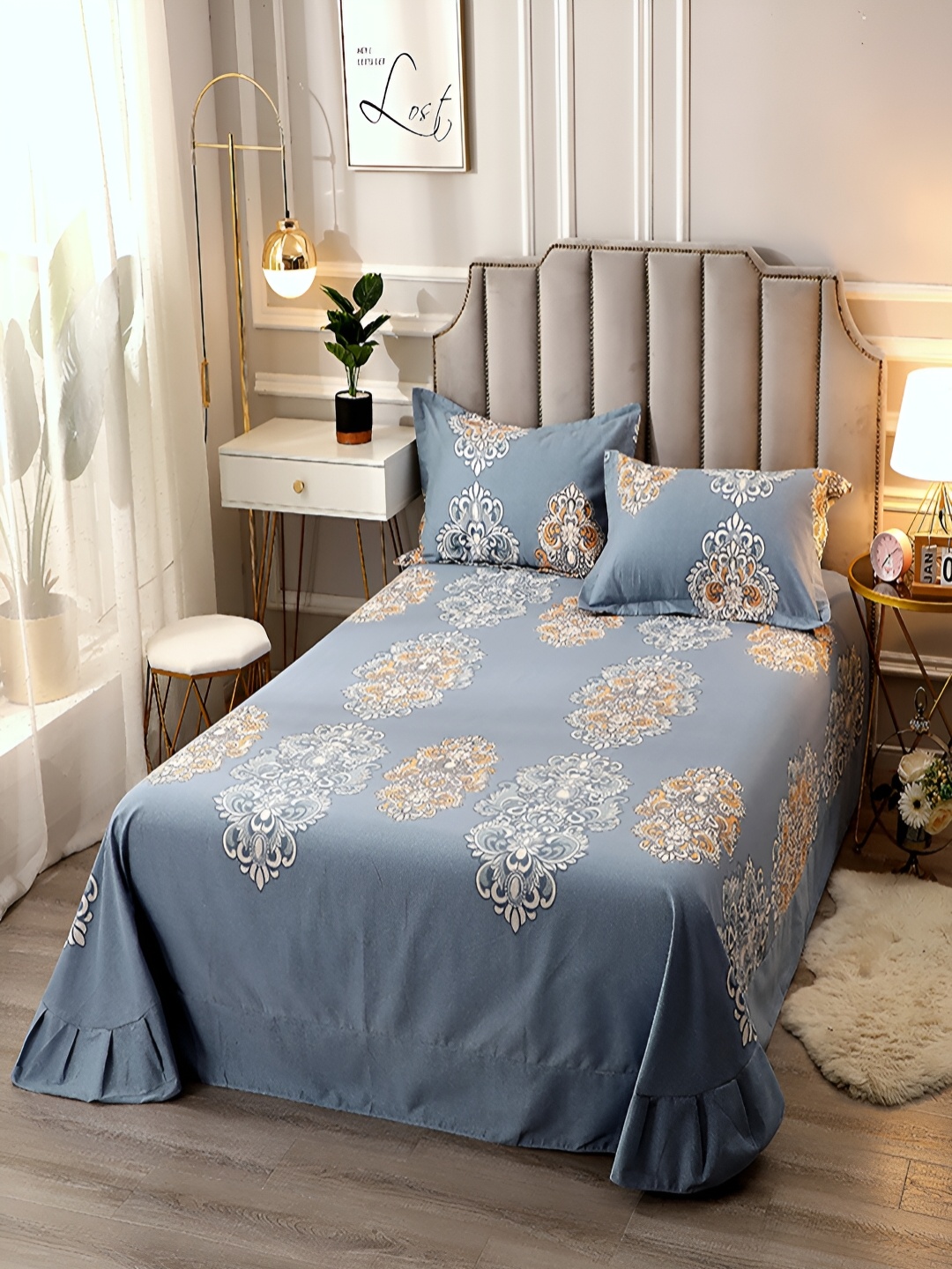 

JC HOME Blue & White Printed Cotton 230 TC King Bedsheet With 2 Pillow Covers