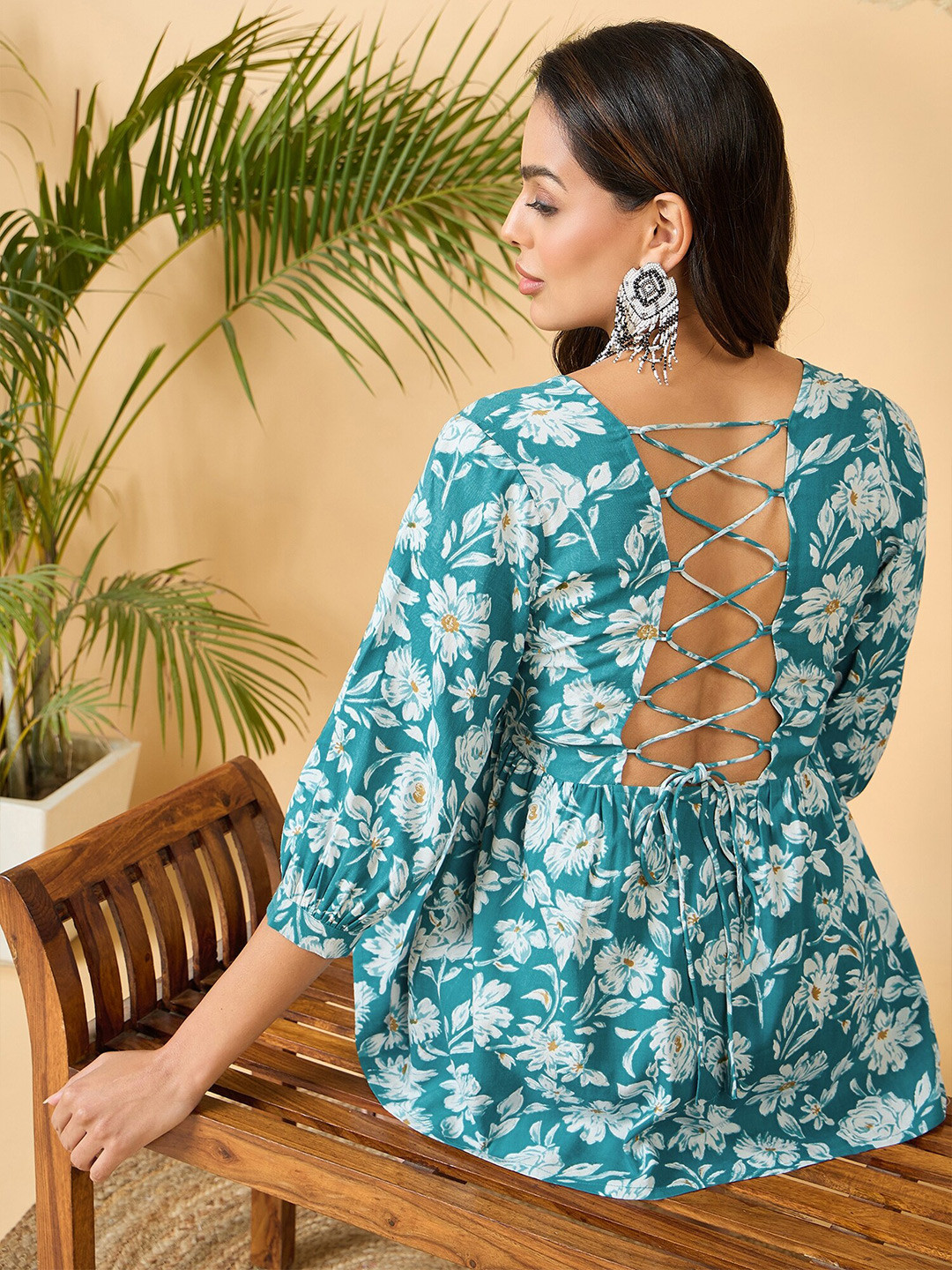 

Anouk Blue Floral Printed A-Line Kurti, Turquoise blue