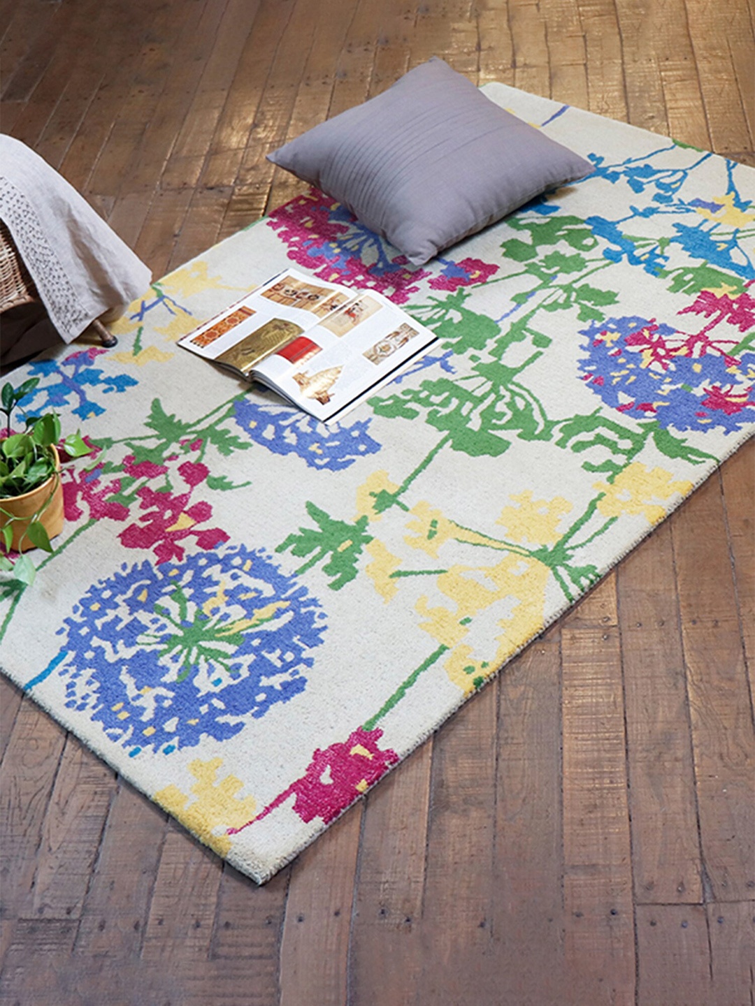 

ZEBA Purple & Yellow Floral Hand-Tufted Rectangular Carpet
