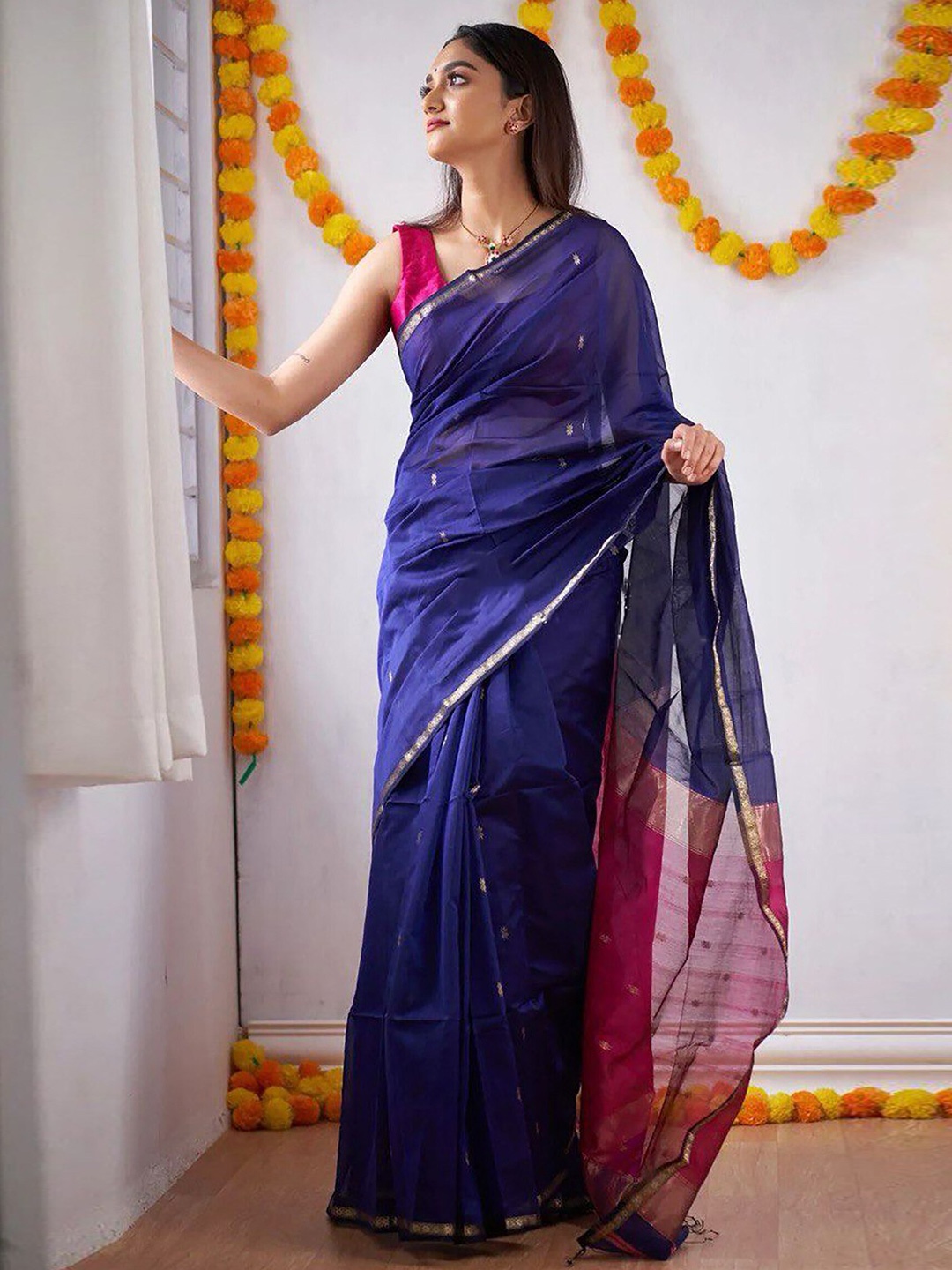 

Aldwych Ethnic Motifs Woven Design Zari Banarasi Saree, Blue
