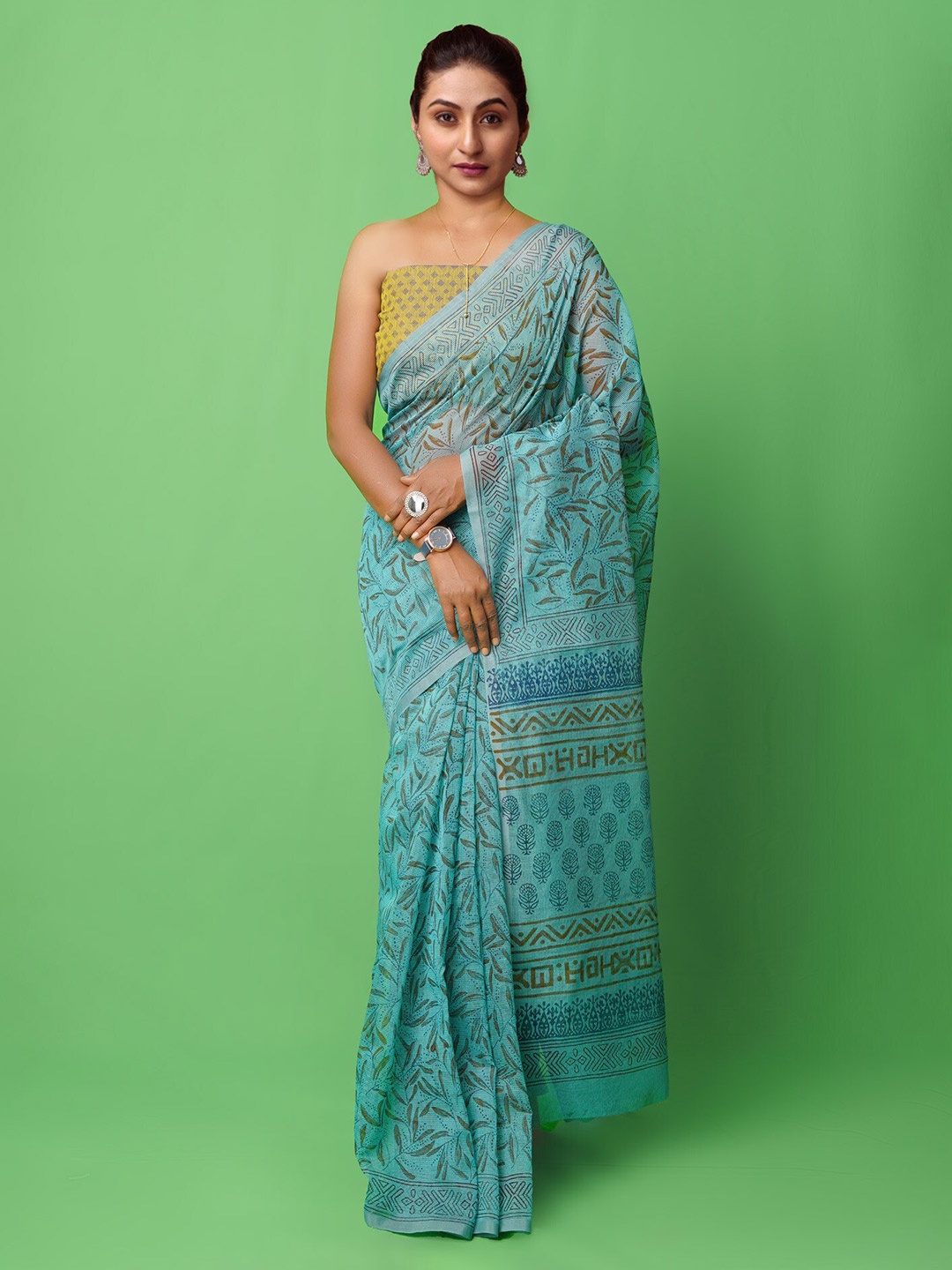 

Unnati Silks Ethnic Motifs Supernet Handloom Block Print Saree, Green
