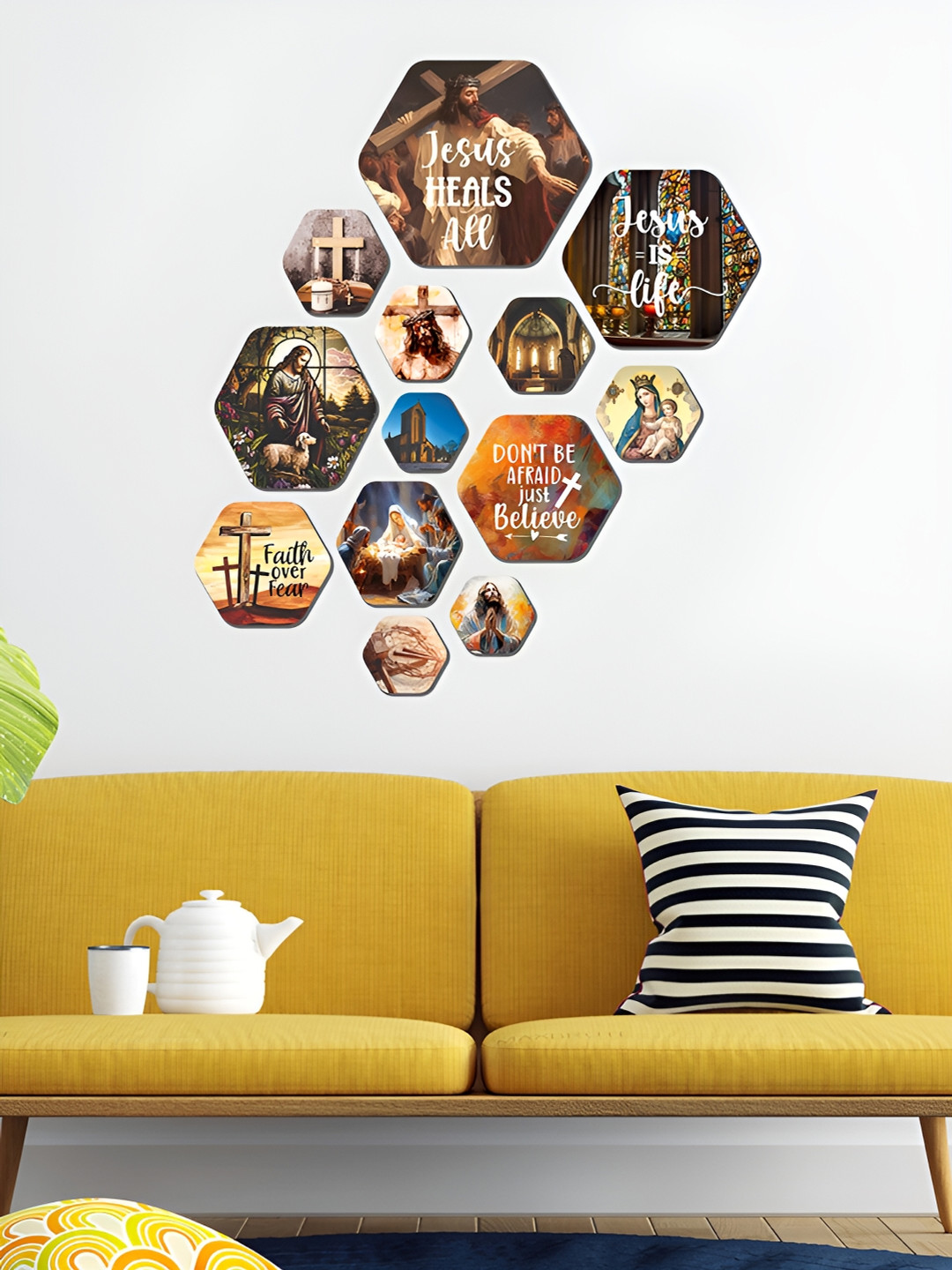 

ArtVibes Brown & Blue 13 Pieces Printed Wooden Wall Hanging