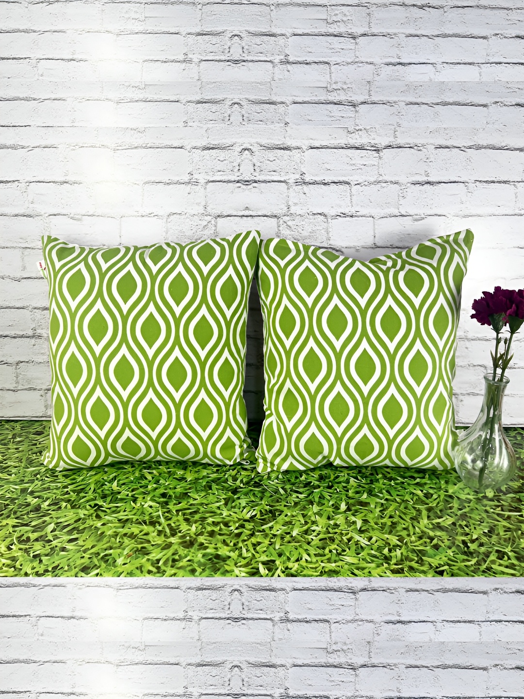 

Pink Parrot Green & White 2 Pieces Geometric Printed Square Cushion Covers