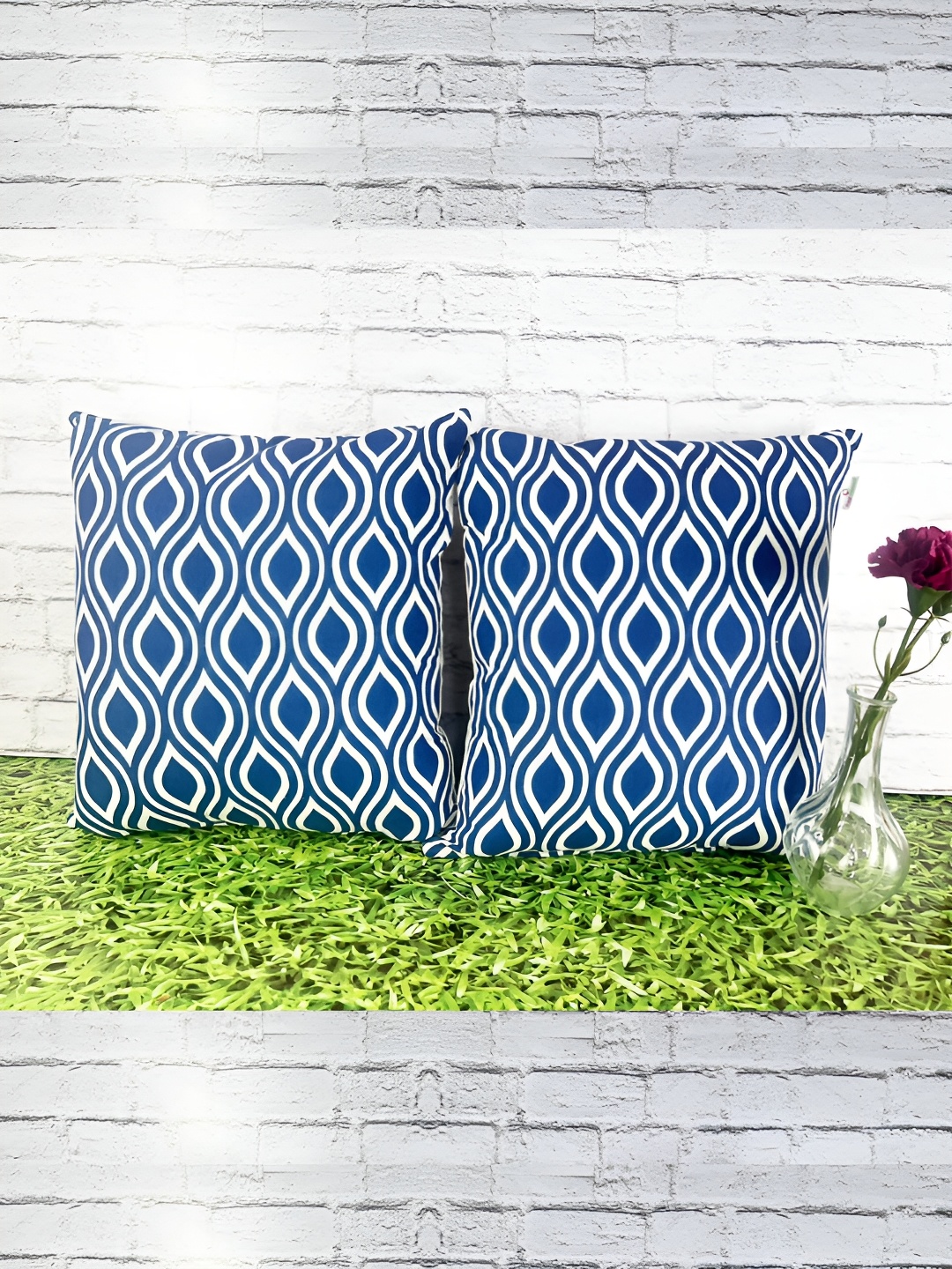 

Pink Parrot Blue & White 2 Pieces Geometric Printed Square Cushion Covers