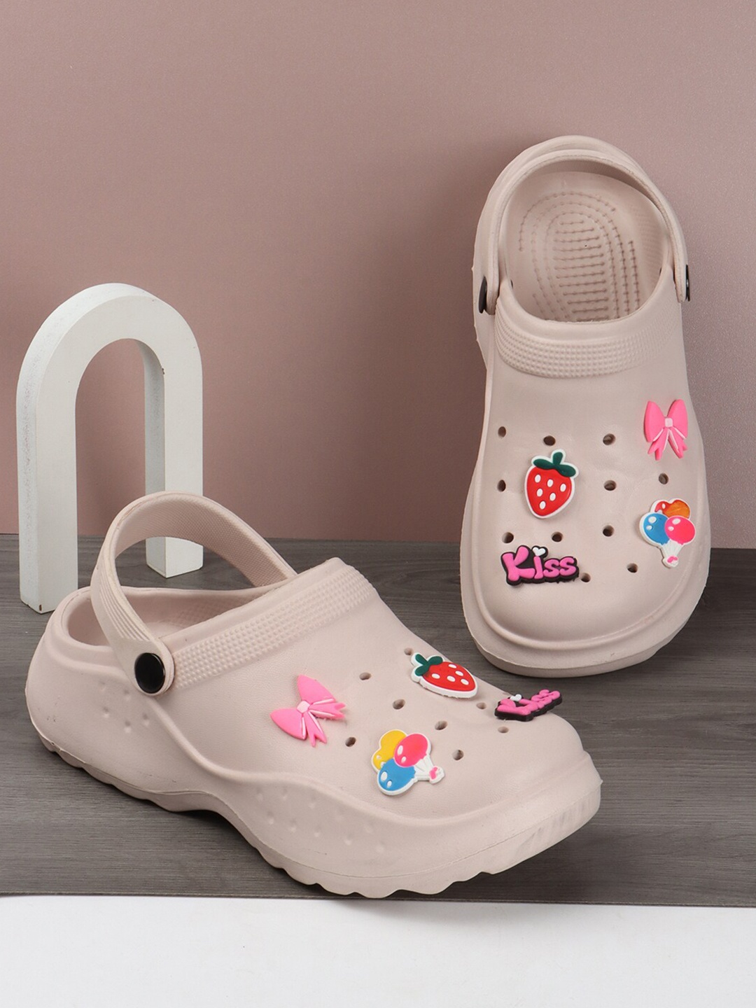 

The Roadster Lifestyle Co. Women Beige Self Design Lightweight Clogs