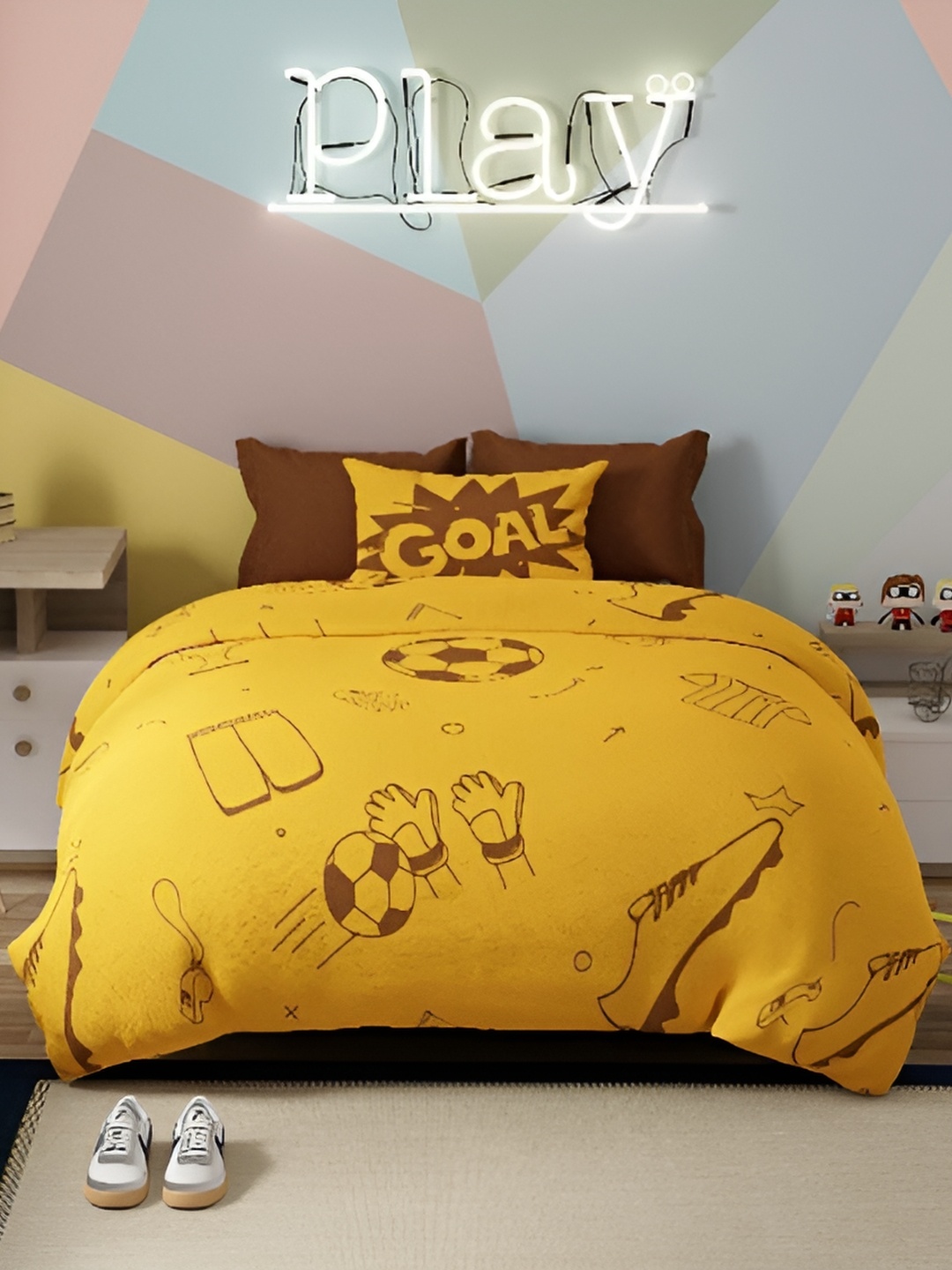 

United Colors of Benetton Yellow & Brown 210 TC Single Bedsheet with 1 Pillow Covers