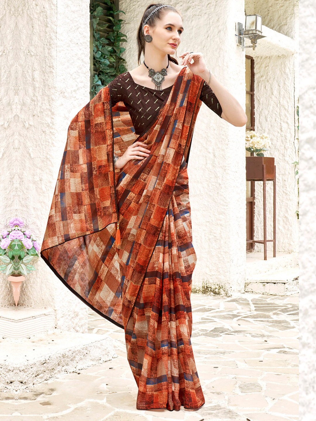 

Saree mall Pure Geometric Printed Georgette Saree, Orange