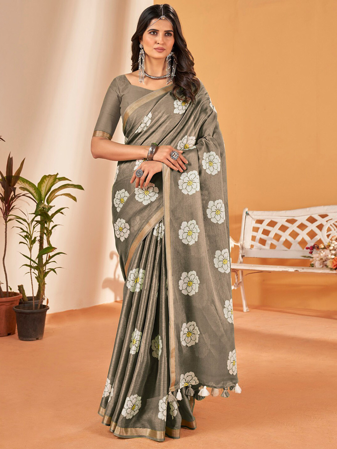 

Saree mall Floral Printed Zari Bagh Saree With Tessels, Grey