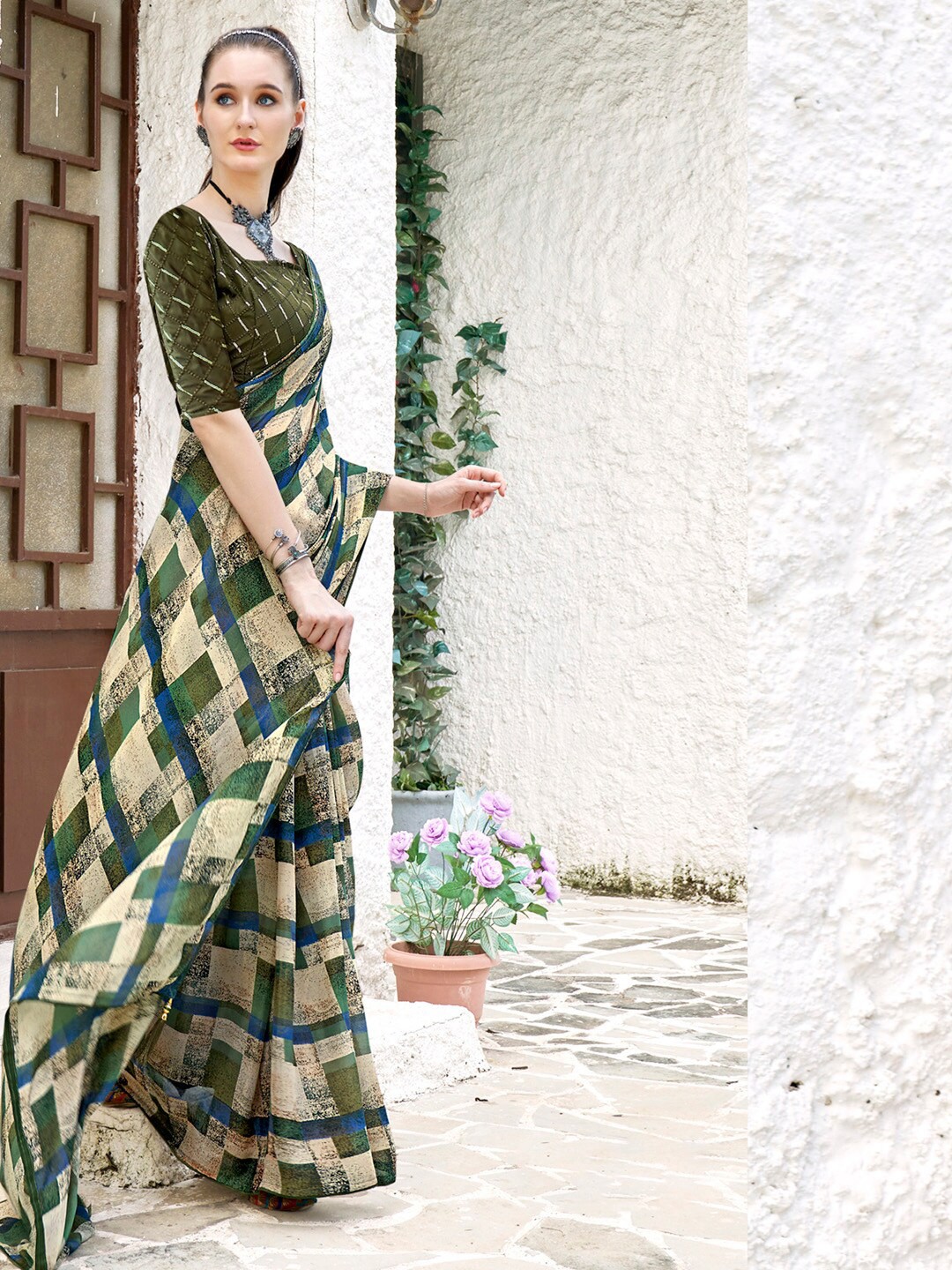 

Saree mall Geometric Printed Pure Georgette Saree, Beige