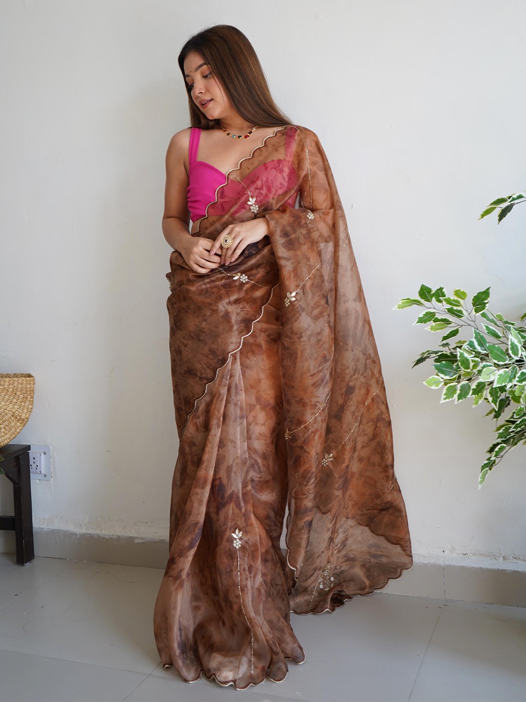 

Ekasya Tie and Dye Sequinned Organza Saree, Brown