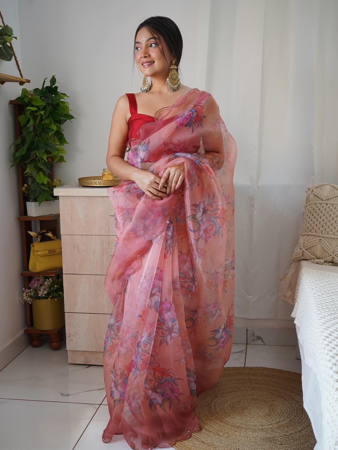 

Ekasya Floral Sequinned Organza Saree, Pink