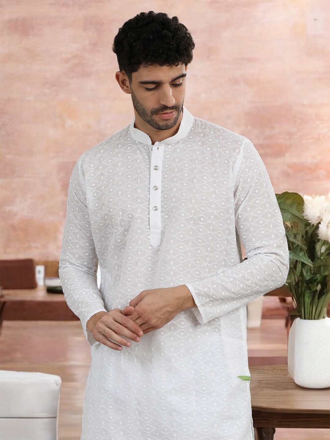 

TATTVA Geometric Embroidered Thread Work Mandarin Collar Kurta with Pyjamas, White