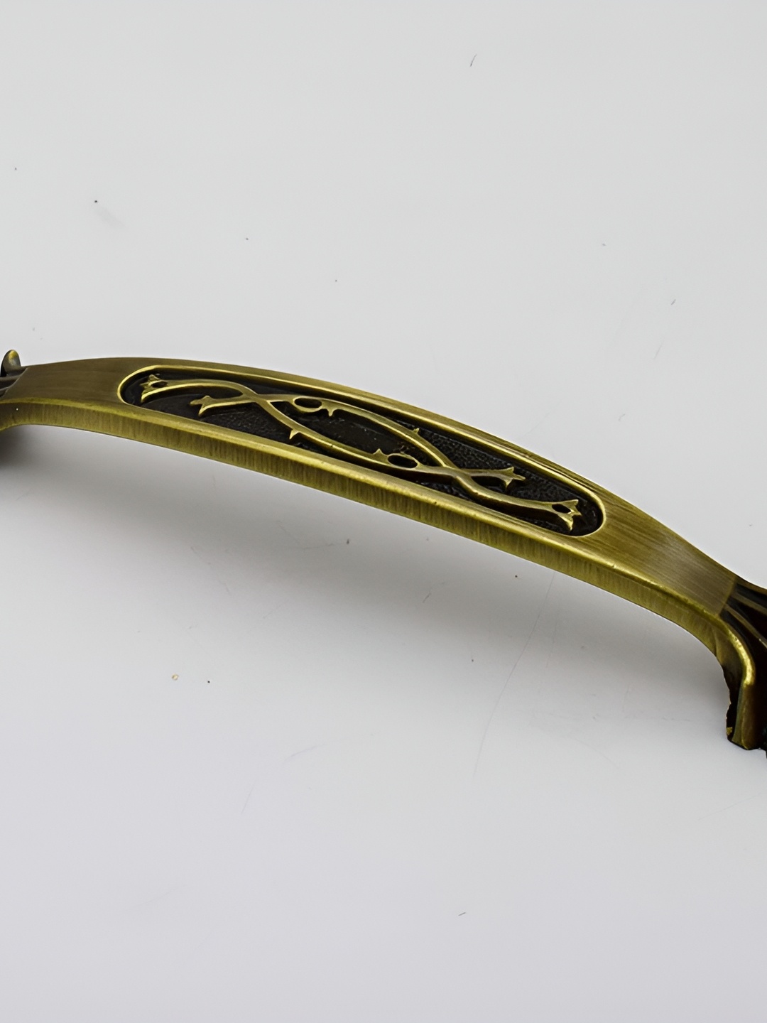 

Rab Matte Gold-Toned & Black Finish Drawer Handle