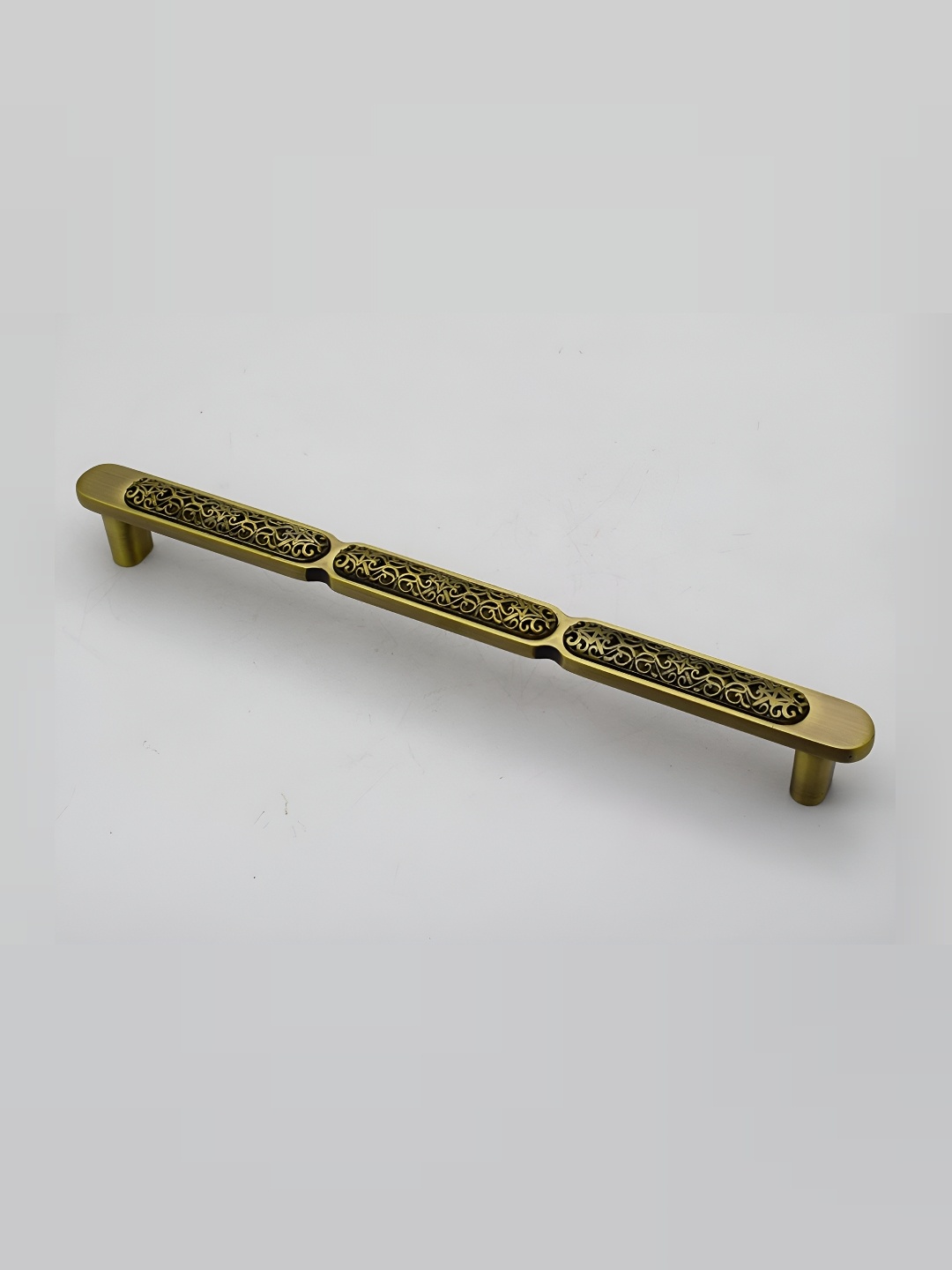 

Rab Gold Toned Matte Finish Zinc Door Handle
