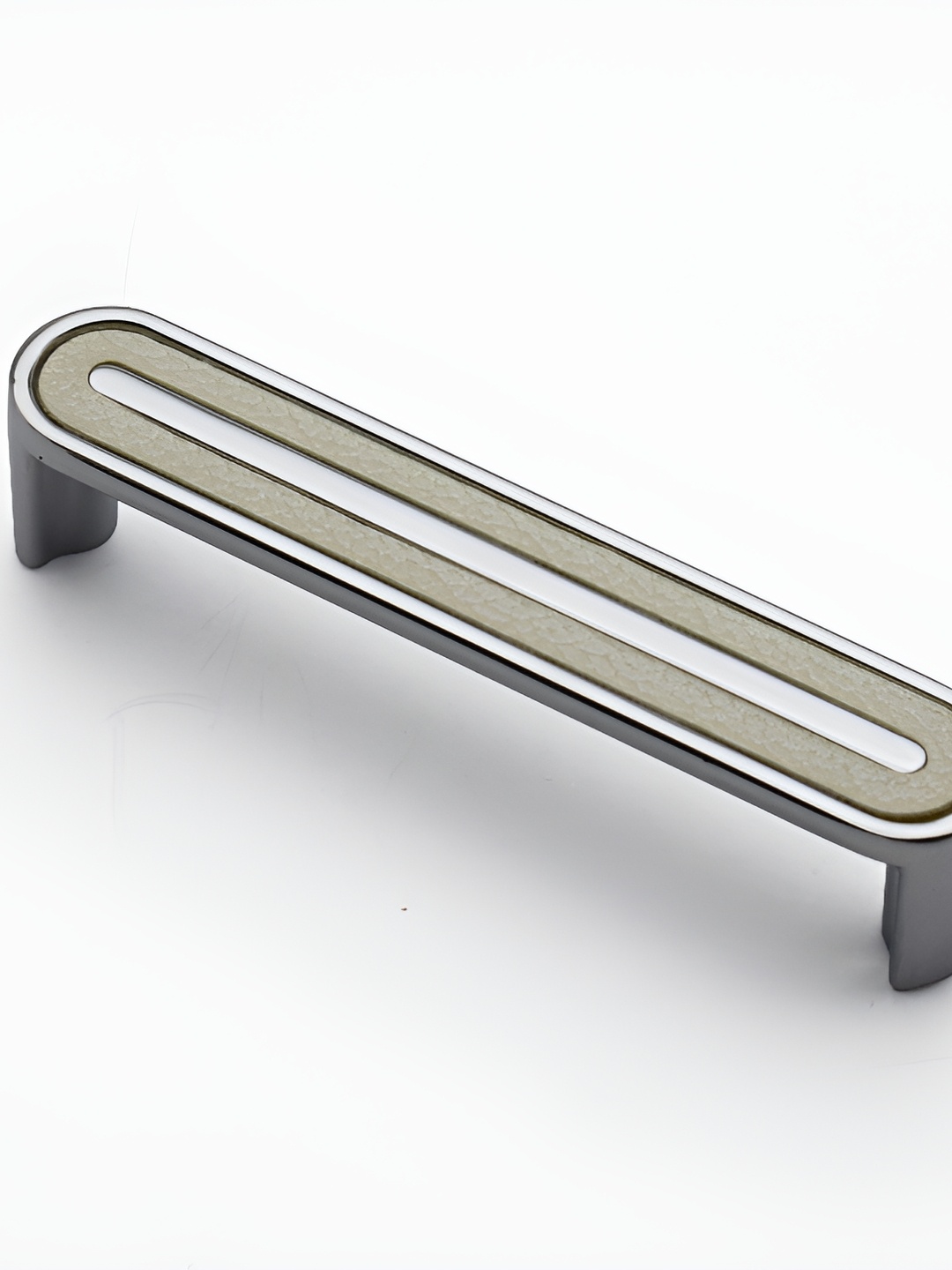 

Rab Silver Toned Matte Finished Zinc Drawer Handle