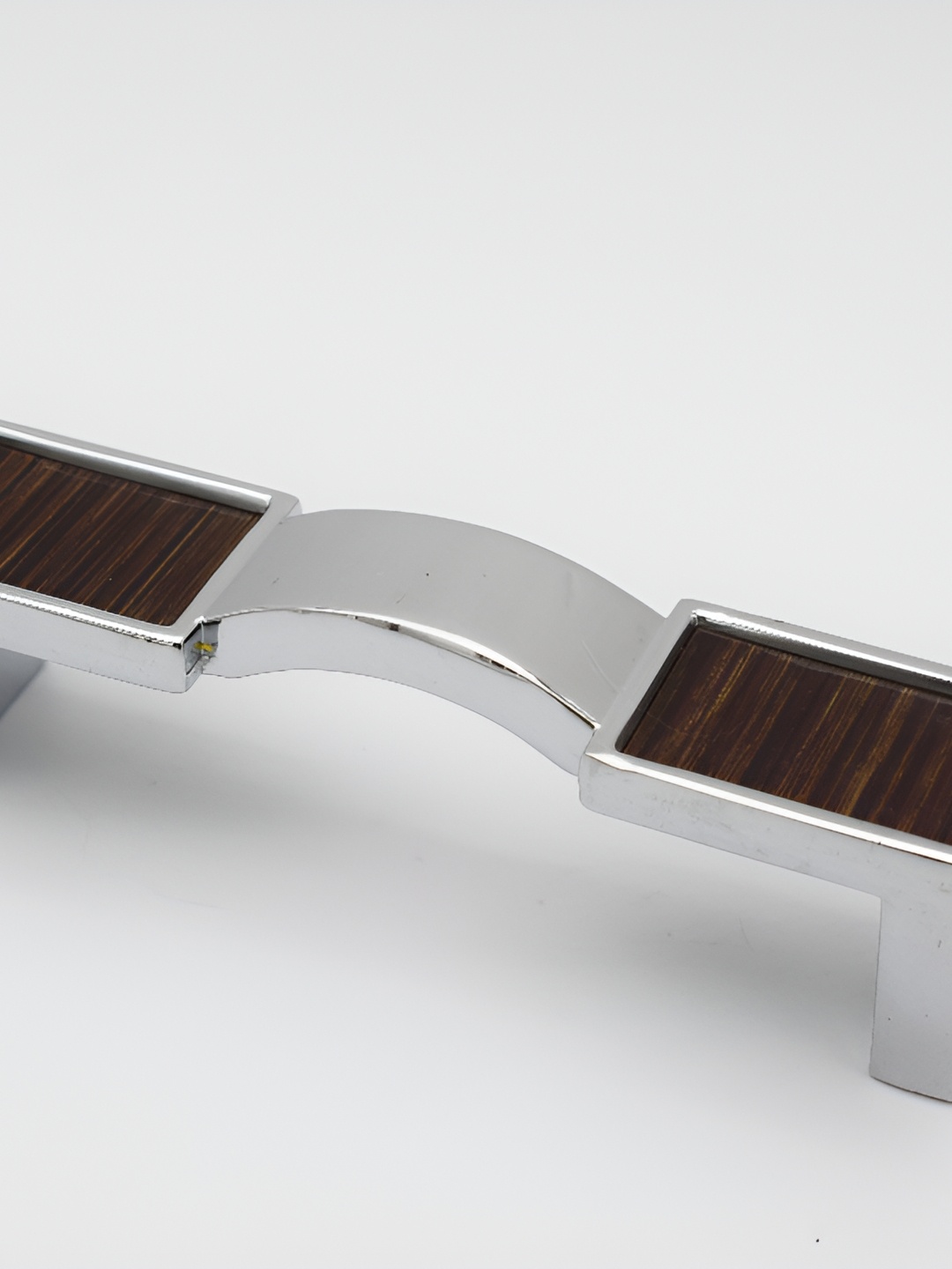 

Rab Brown & Grey Glossy Finish Door Handle