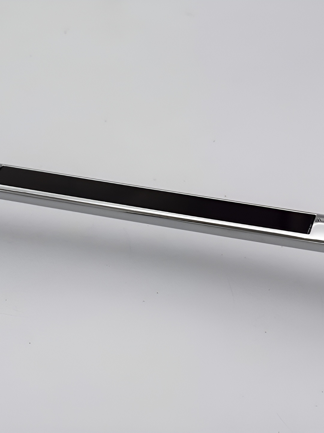 

Rab Black Glossy Finished Door Handle, Silver