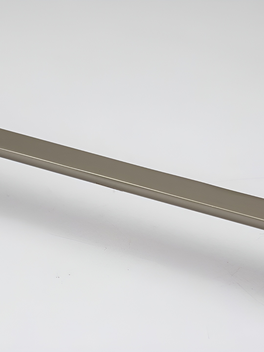 

Rab Beige Glossy Finish Drawer Handle