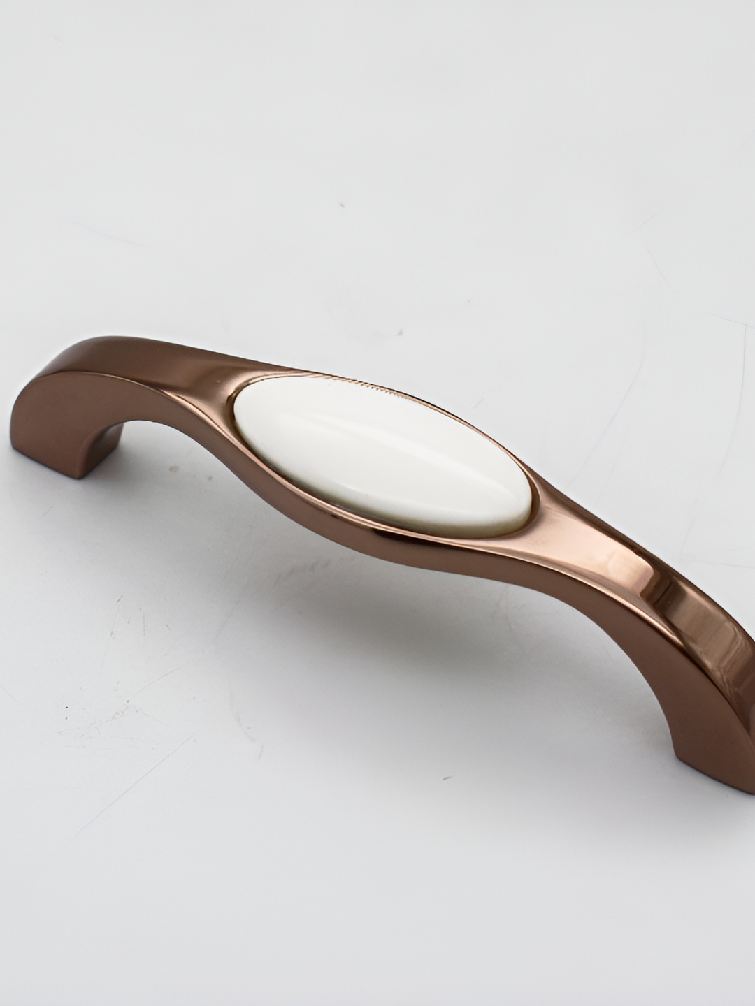

Rab White Glossy Finish Drawer Handle, Copper