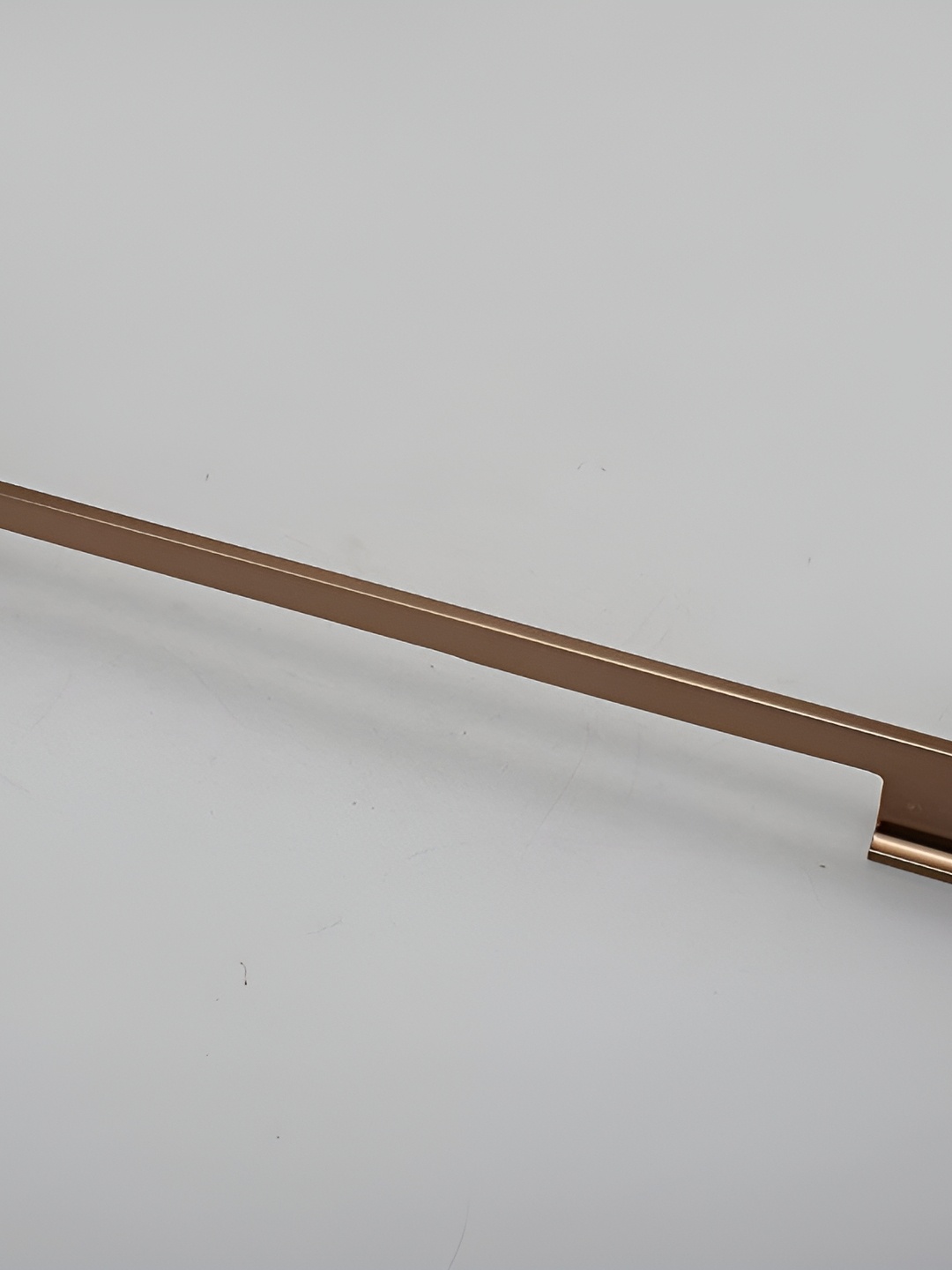 

Rab Brown Glossy Finish Zinc Cabinet/Drawer Handle