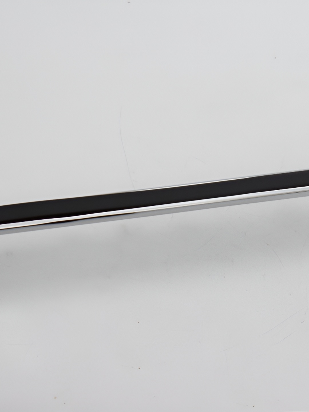 

Rab Black Glossy Finish Door Handle, Silver