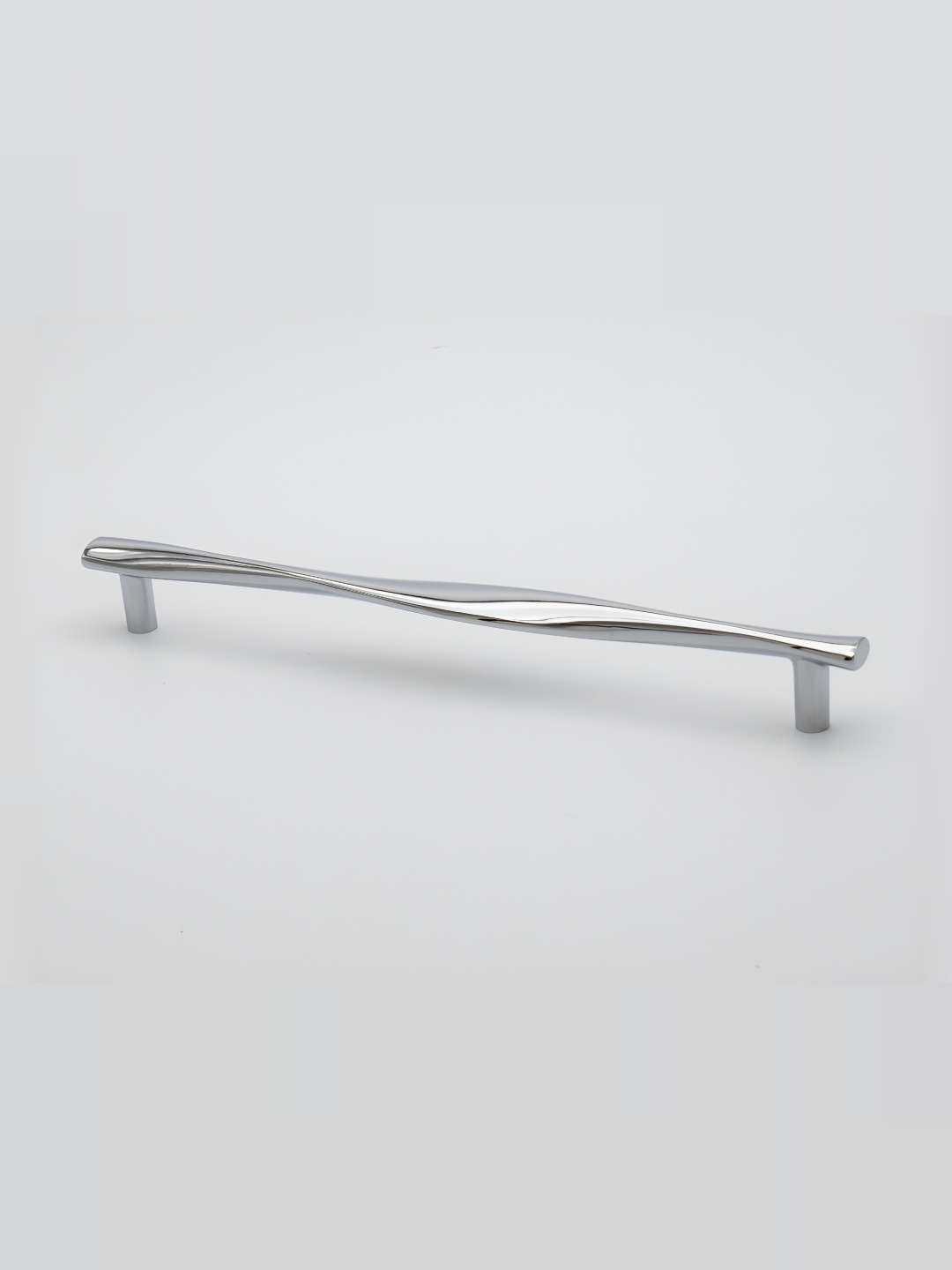 

Rab Silver-Toned Glossy Finish Zinc Cabinet/Drawer Handle