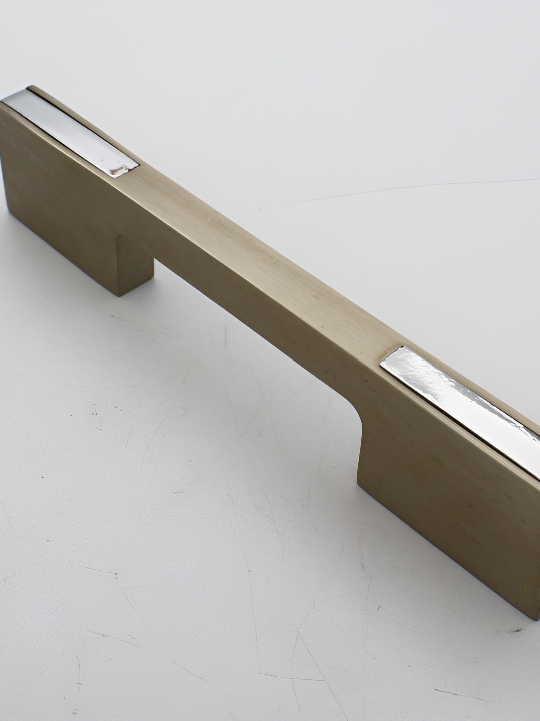 

Rab Silver Toned Wooden Matte Finish Drawer Handle