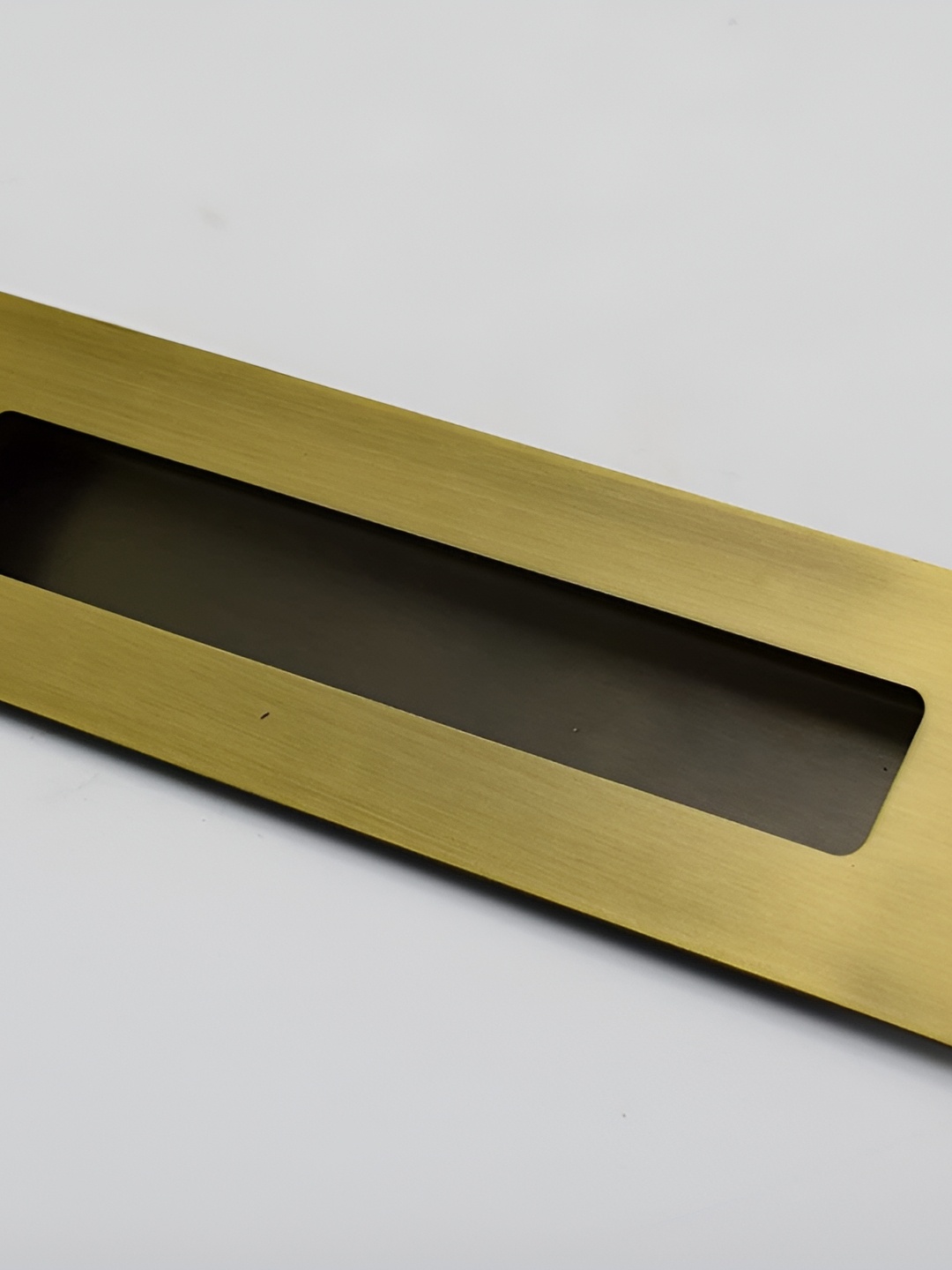 

Rab Gold-Toned Matte Finish Drawer Handle