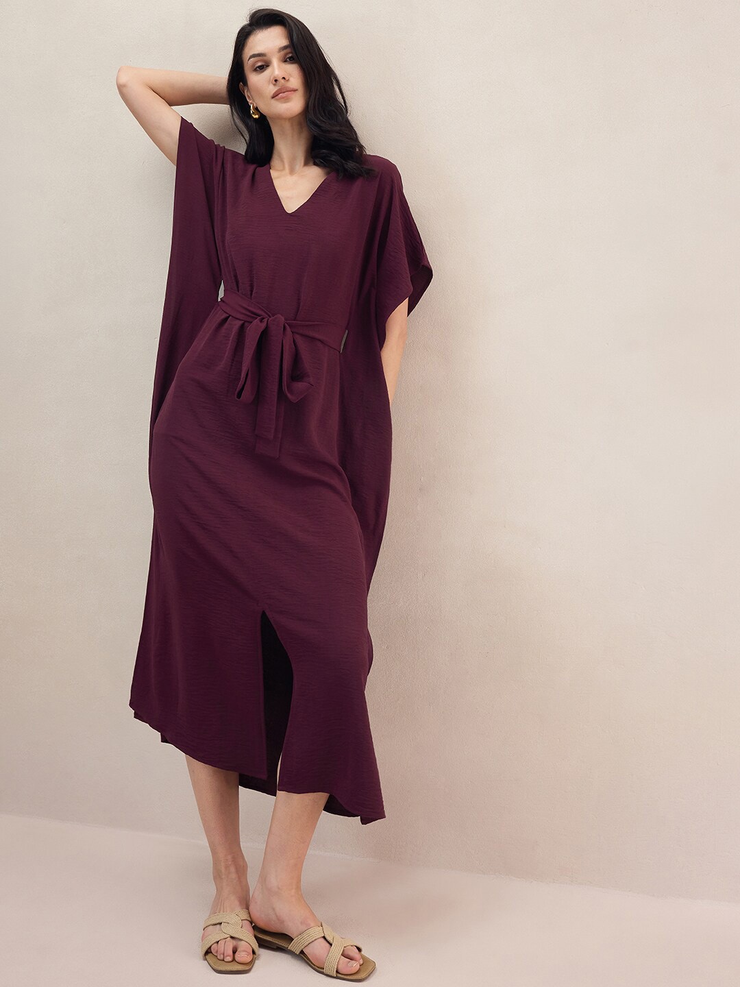 

FEMMELLA V-Neck Flared Detailed A-Line Midi Dress With Belt, Maroon