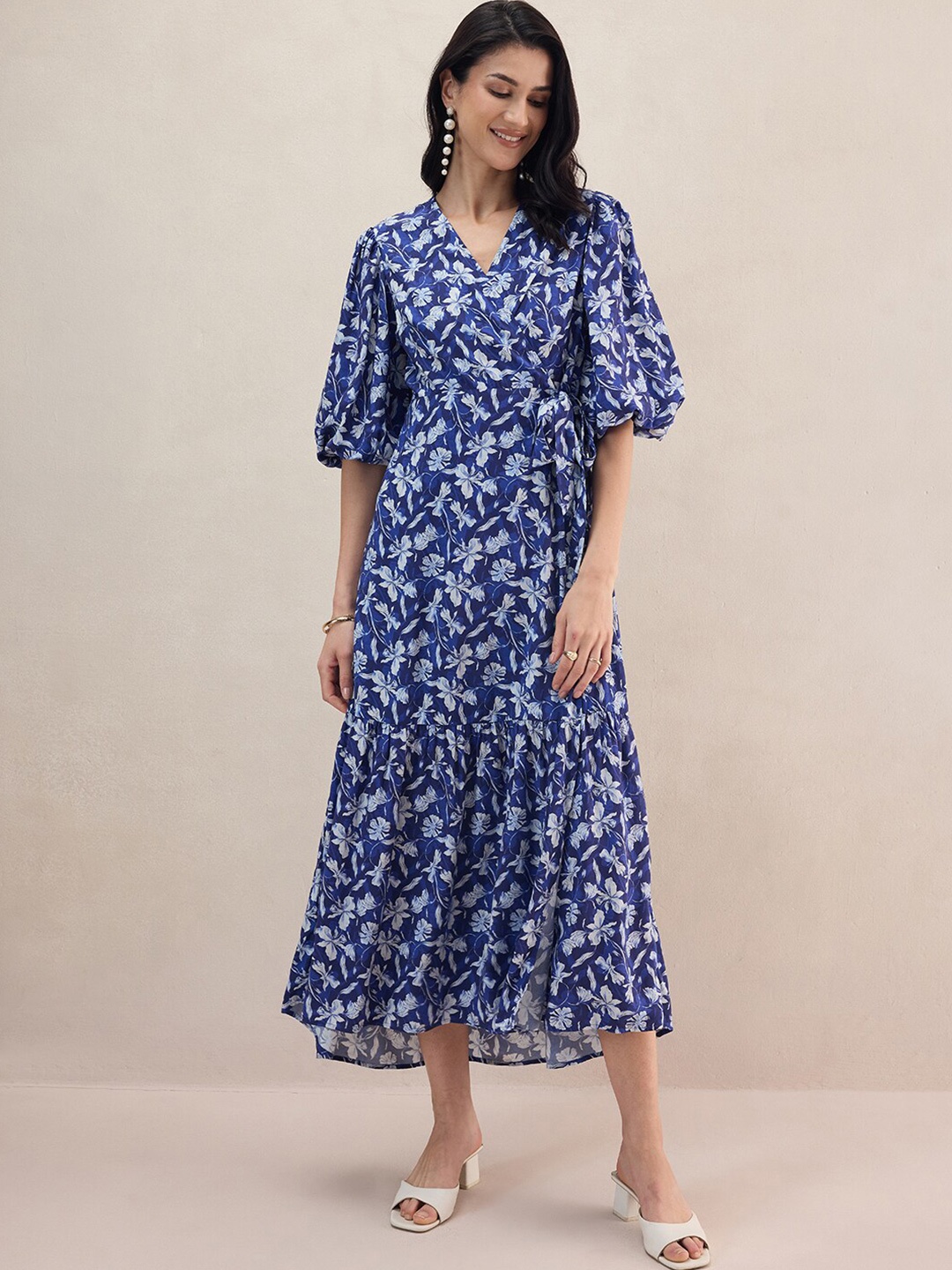 

FEMMELLA Floral Printed Puff Sleeves Tie Up Midi Dress, Blue