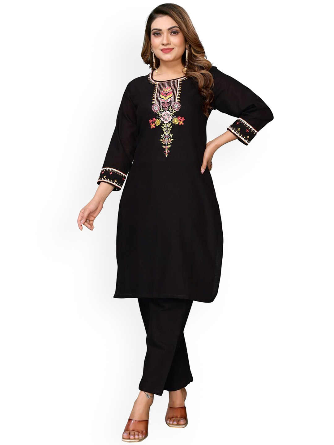 

Krimmple Floral Yoke Design Regular Thread Work Linen Straight Kurta with Trousers, Black
