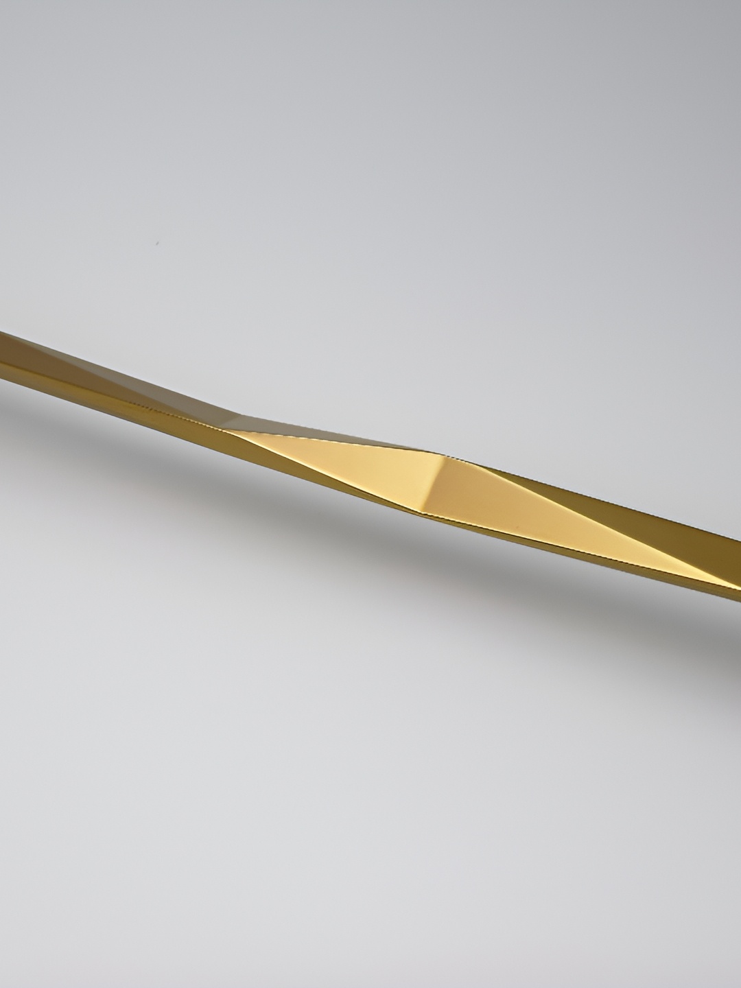 

Rab Glossy Finish Drawer Handle, Copper