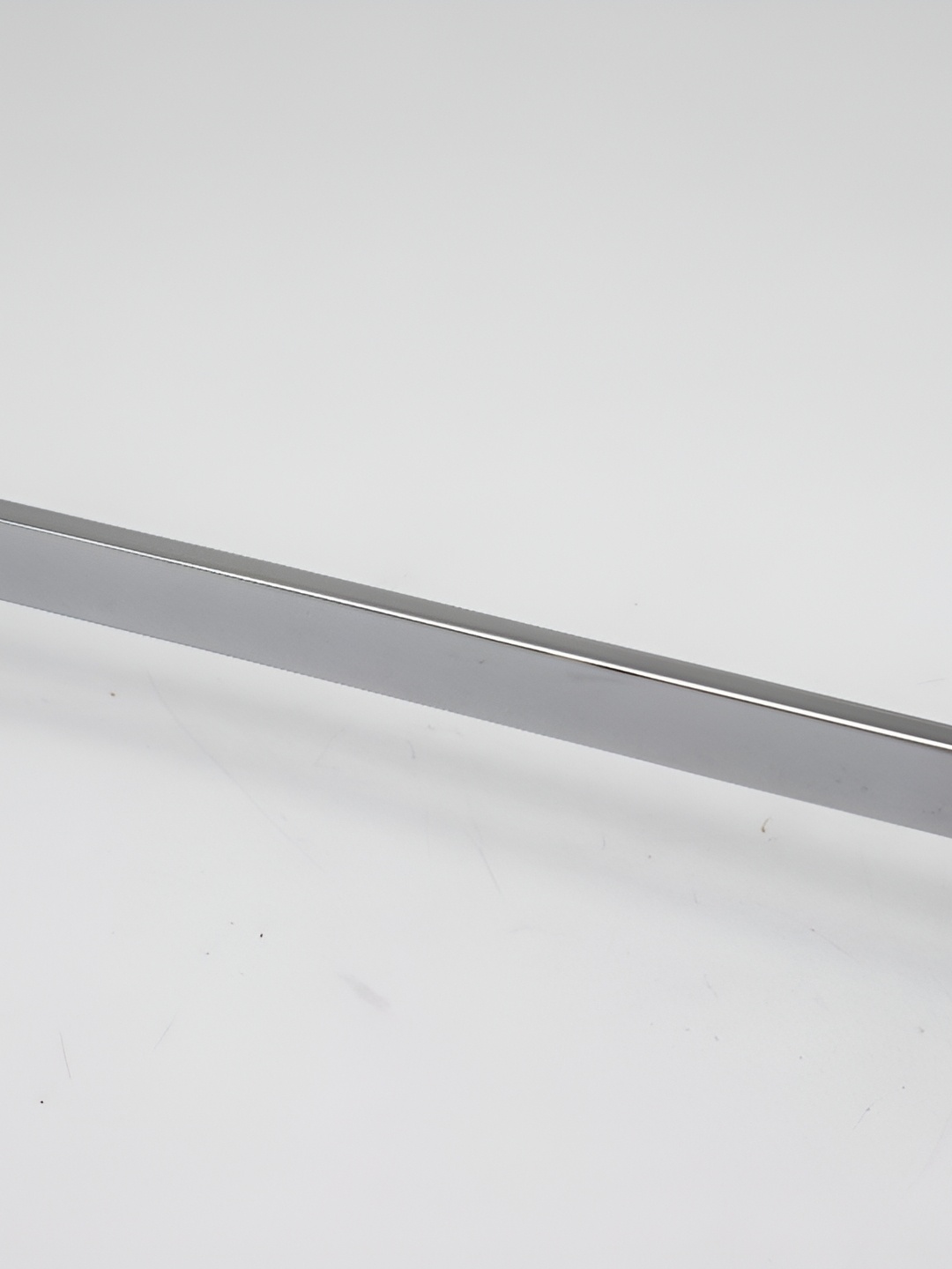 Rab Silver-Toned Glossy Finish Rust Proof Drawer Handle