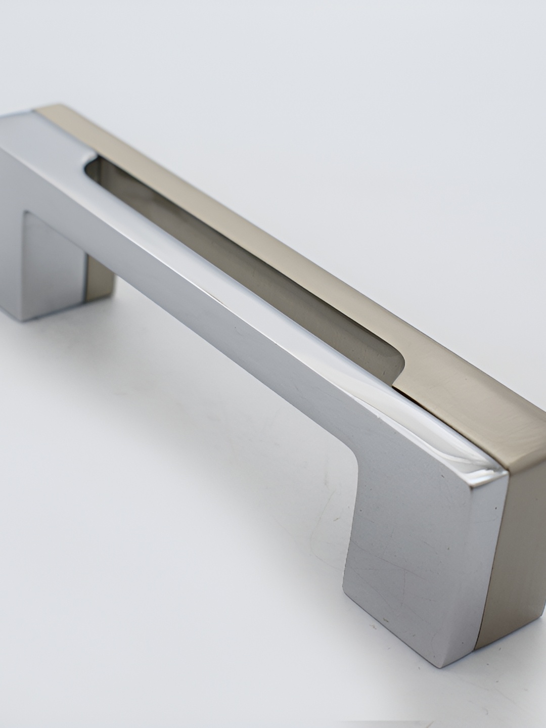 

Rab Silver Toned & Brown Matte Finished Door Handle