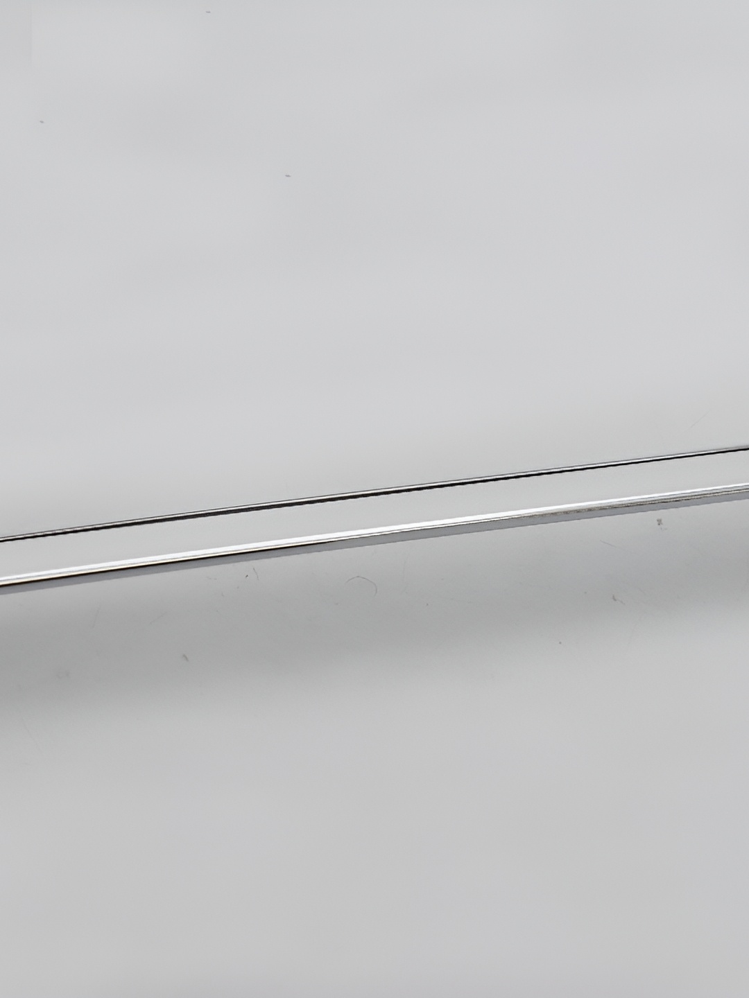 

Rab Grey & White Glossy Finish Door Handle