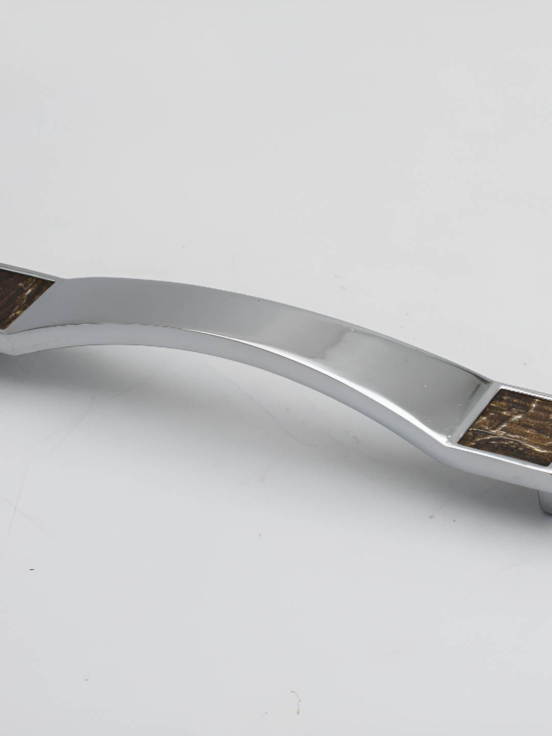 

Rab SilverToned and Brown Matte Finished Zinc Door Handle, Silver