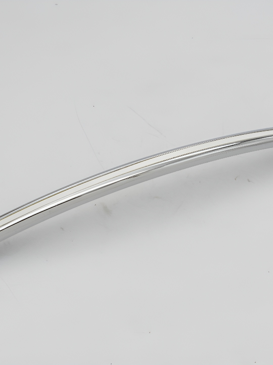 

Rab White Glossy Finish Door Handle