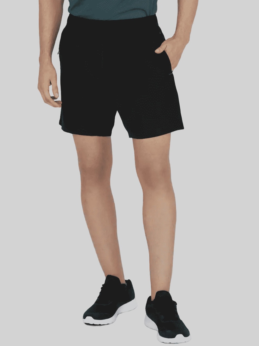 

DIDA Men Mid-Rise Dri-FIT Training or Gym Sports Shorts, Black